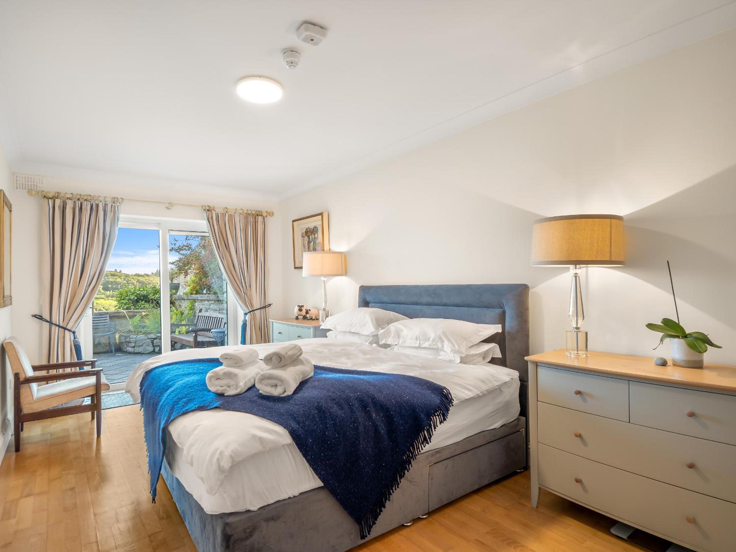 Clifden Seaview - Spectacular Apartment, Connemara view 5