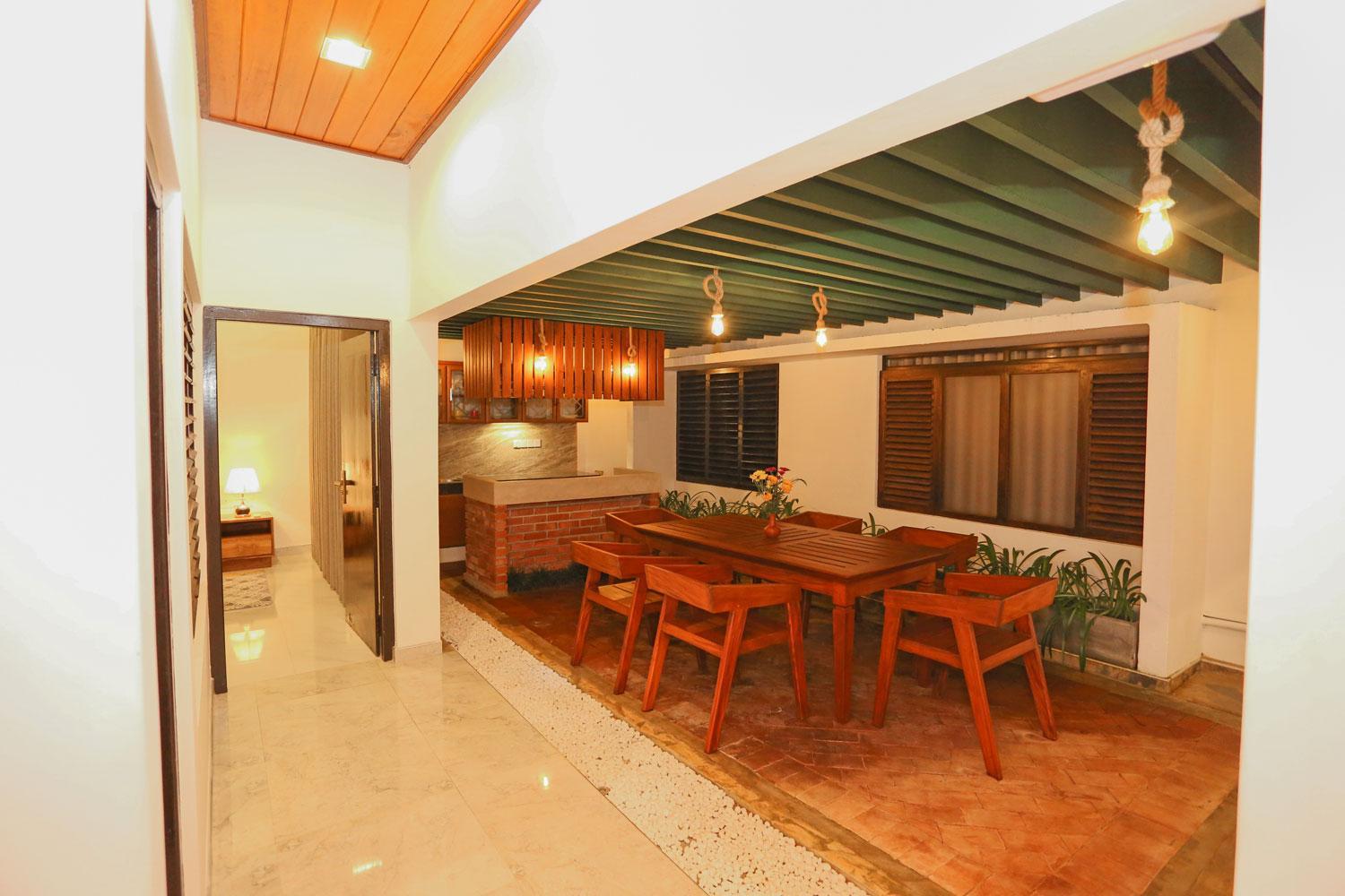 Thisath Villa, Hikkaduwa