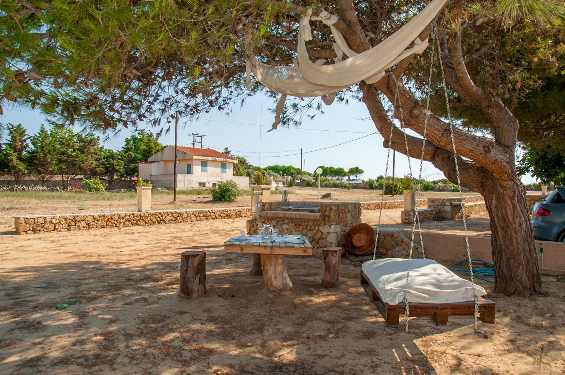 Minies Beach Villas