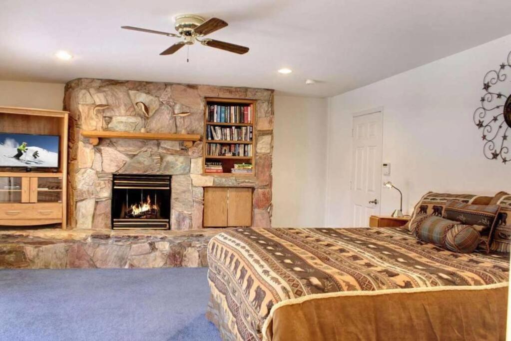 Lakefront Estate W/Stunning Views in Big Bear Lake view 3