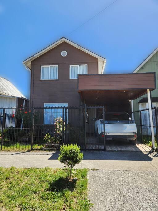 Cómoda casa con estacionamiento privado