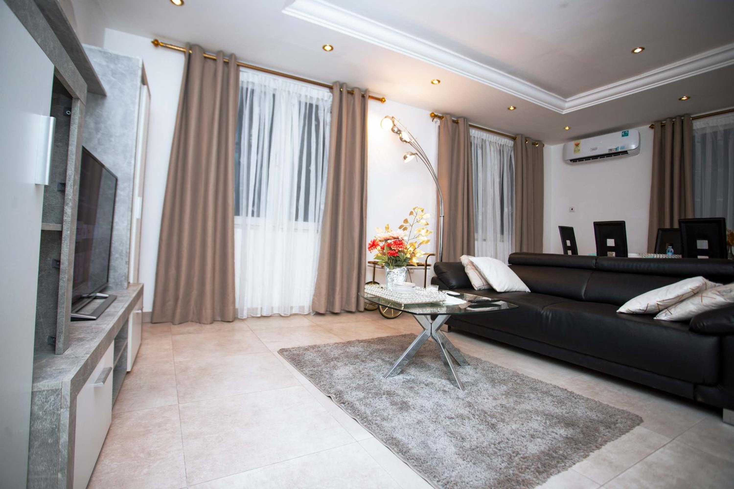 JQ Apartments Prime