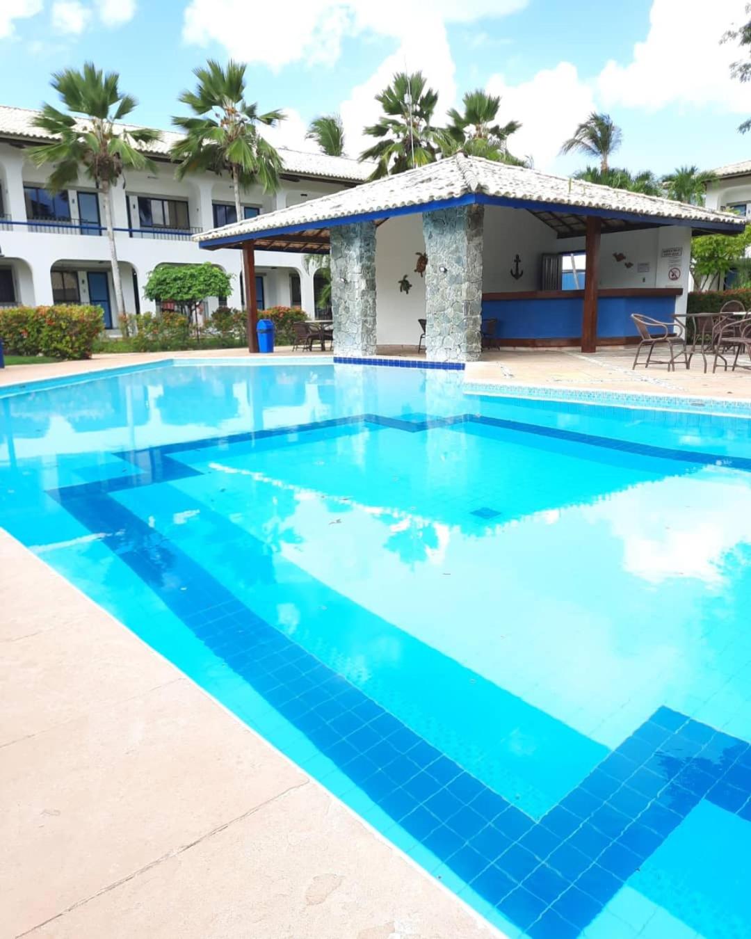 GUARAJUBA SUMMER FLAT 108 Flat Beira Mar na melhor localização de Guarajuba Faça Tudo a pé sem precisar de carro