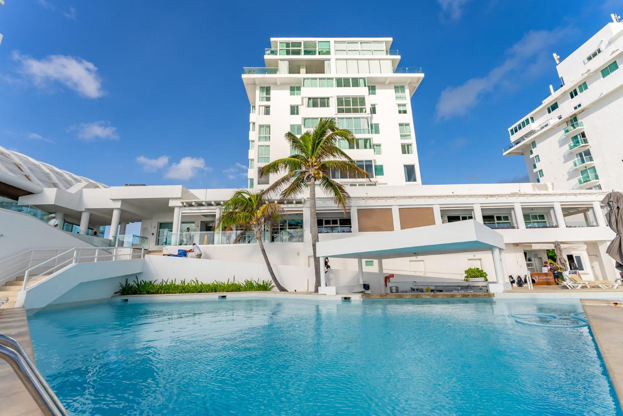 Beachfront Ocean View-boutique apartment •Gym •Spa