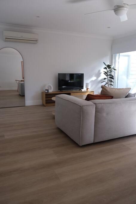 Som House 2