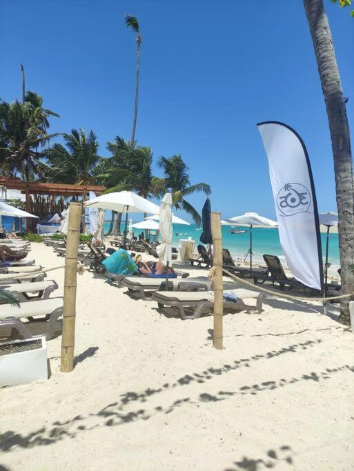 BeachFront Apartament - Private Beach Access