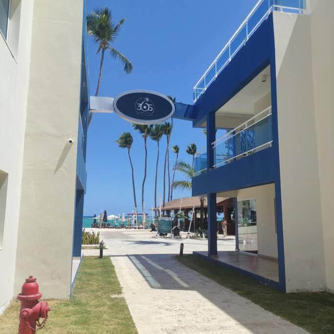 BeachFront Apartament - Private Beach Access