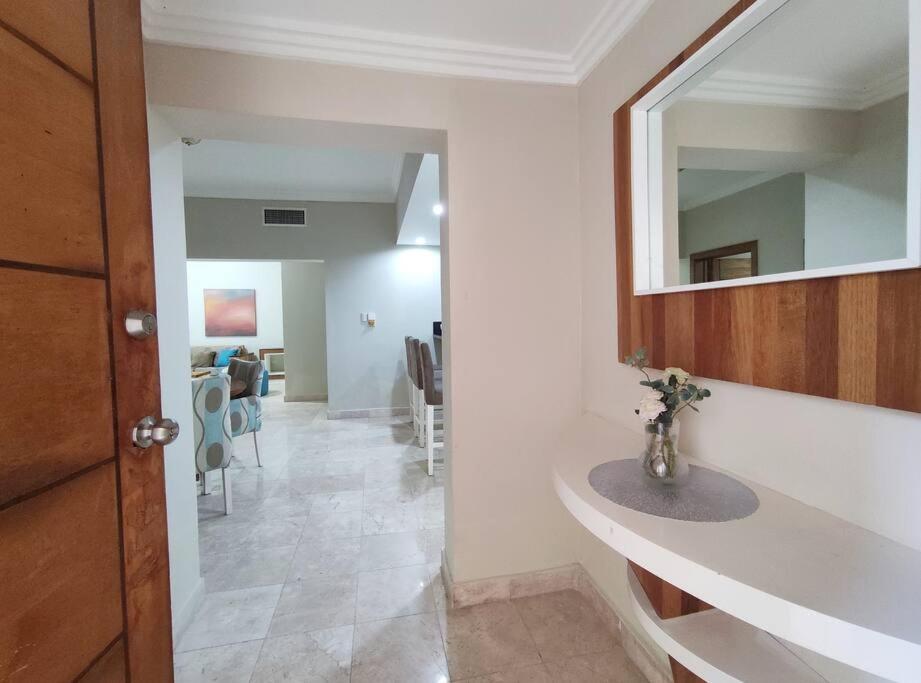 BeachFront Apartament - Private Beach Access