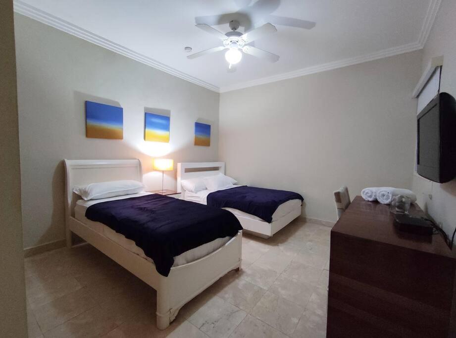 BeachFront Apartament - Private Beach Access