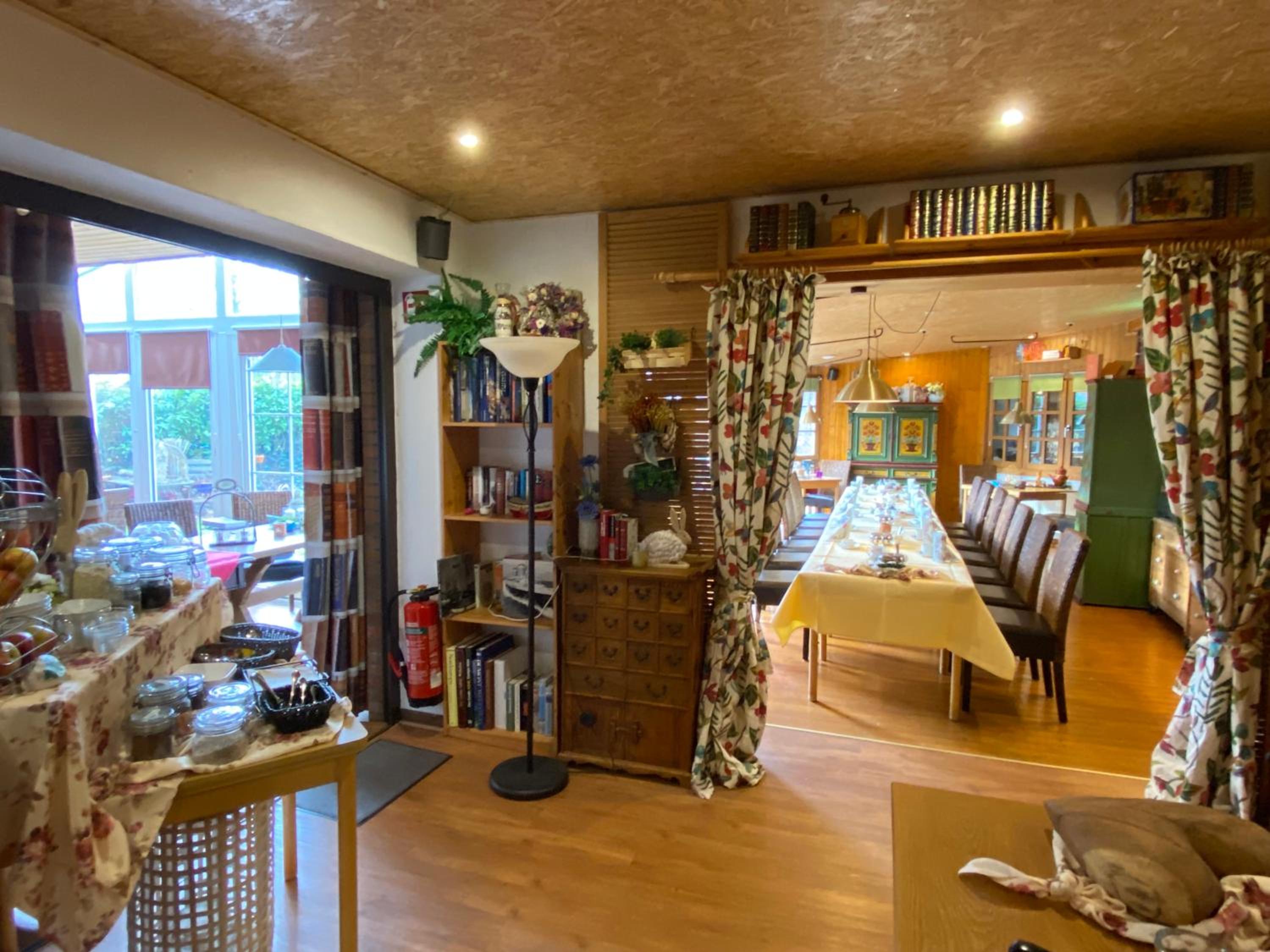 Schumacher's Landhaus - Bücherhotel