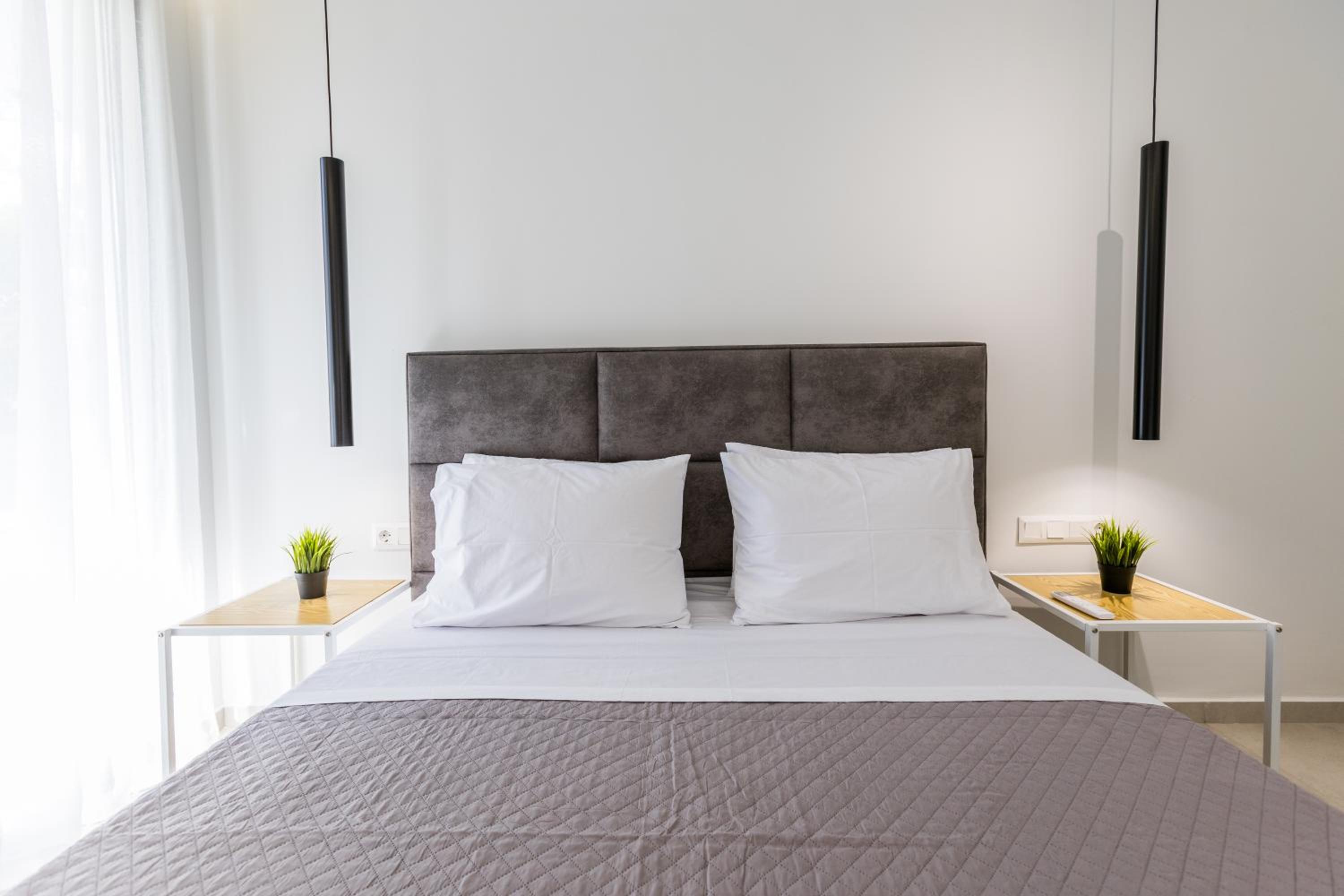 Varkiza Luxury Suites by Raise