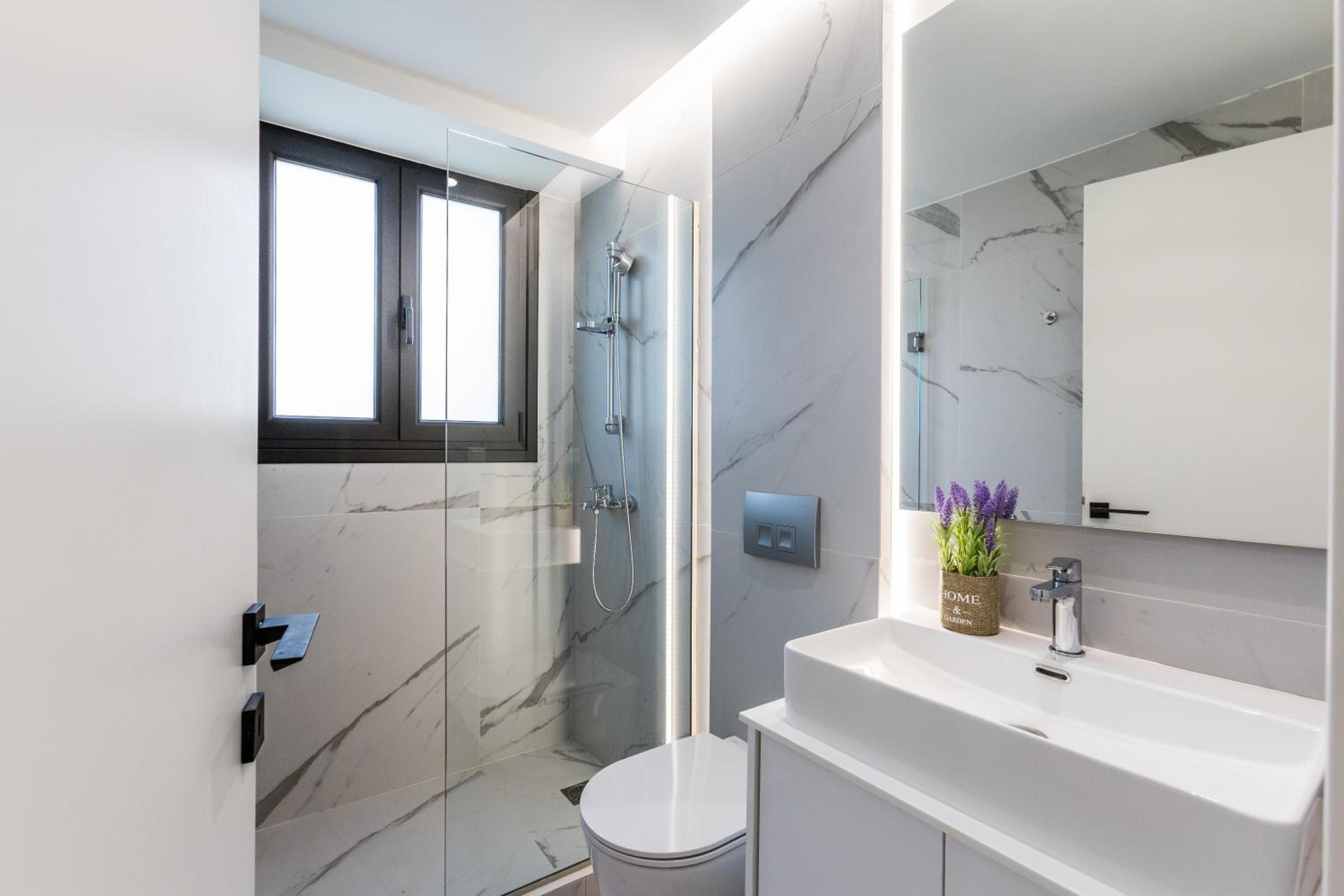 Varkiza Luxury Suites by Raise