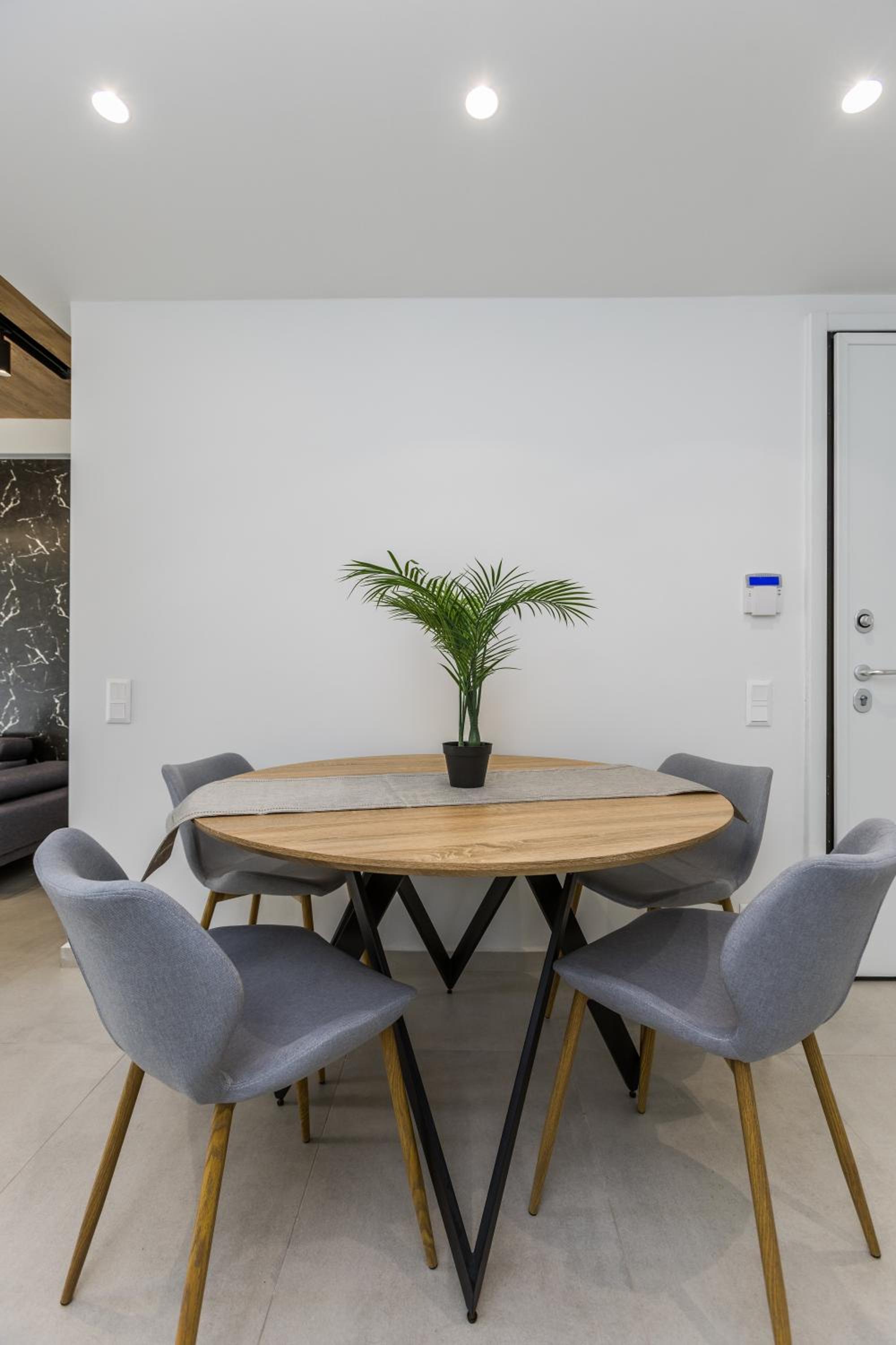 Varkiza Luxury Suites by Raise