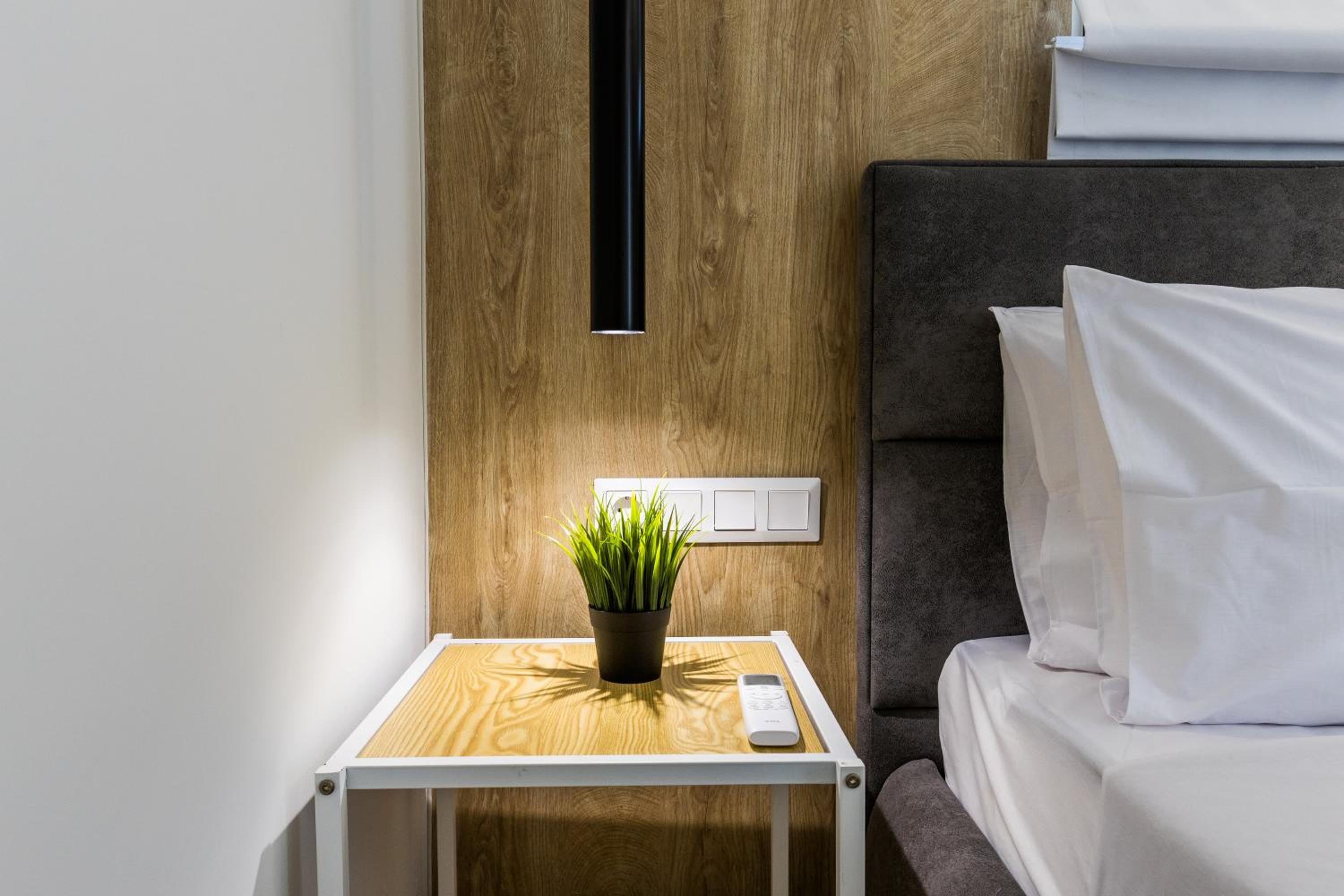 Varkiza Luxury Suites by Raise