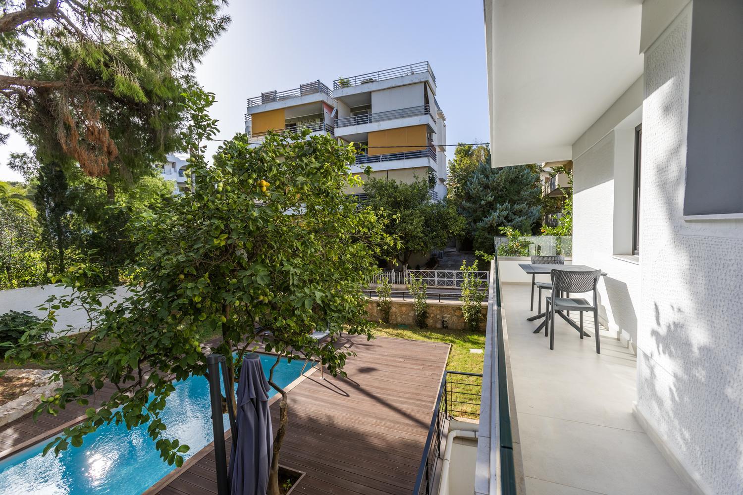 Varkiza Luxury Suites by Raise