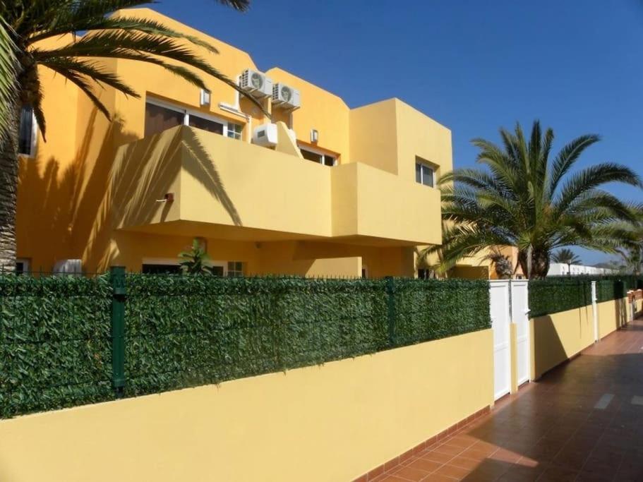 Hotel *Puerta 12* en Fuerteventura - Image 1