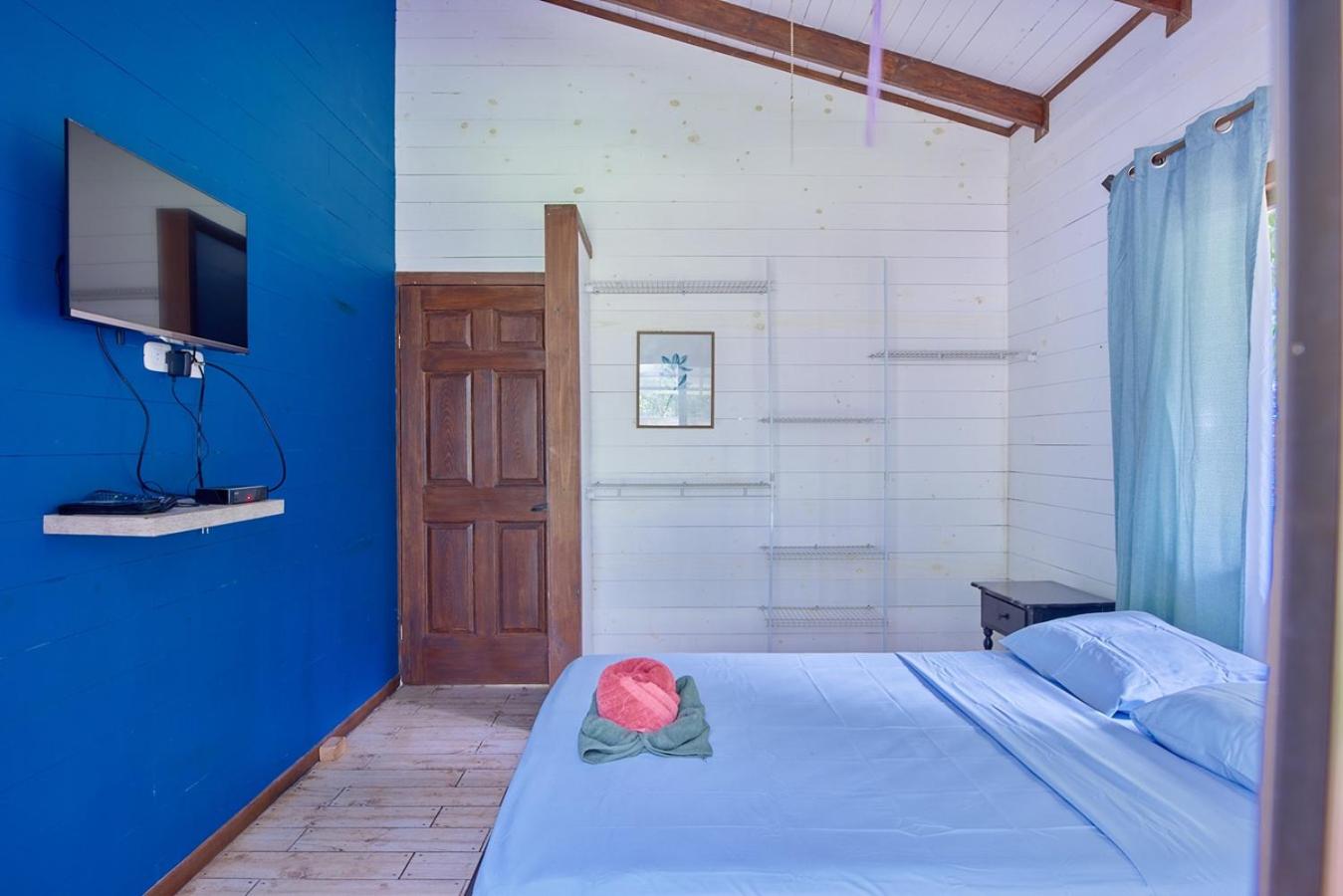 Casa Tulipan - Private 3bd, AC, Pool, Big Garden w' BBQ