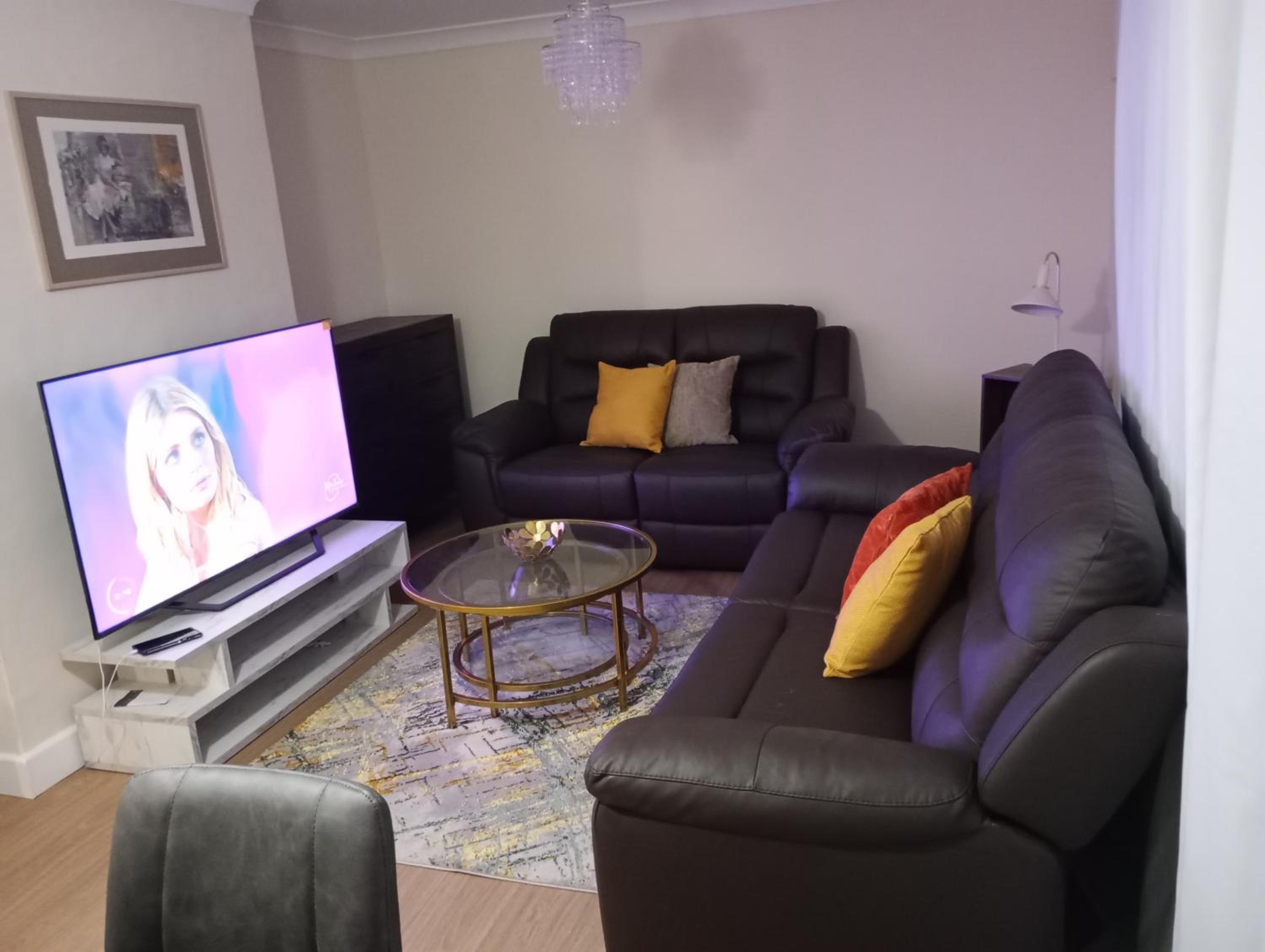 The Diamond Hearts Apartments