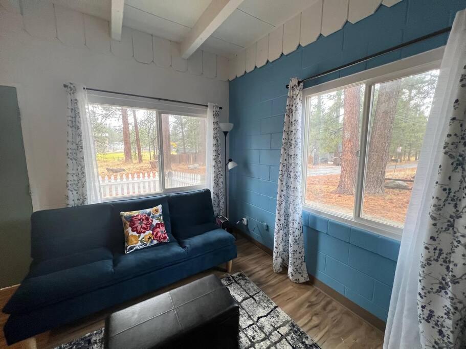 Affordable Monthly stay minimum 30 days as per city requirement Peaceful Newly Remodeled Tahoe cabo 6 min drive to lake, ski, casinos and restaurants view 3
