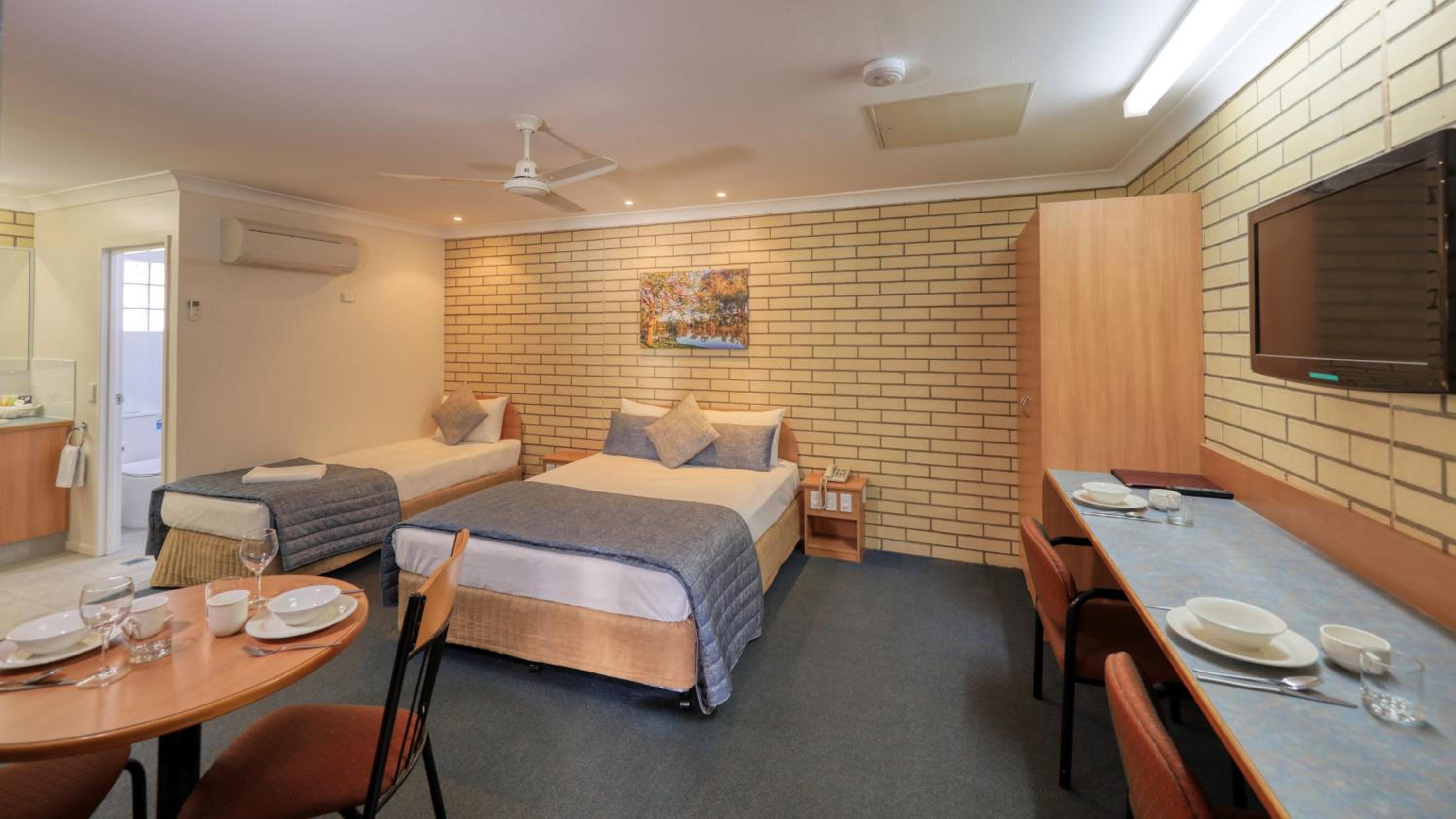 Riverland Motor Inn