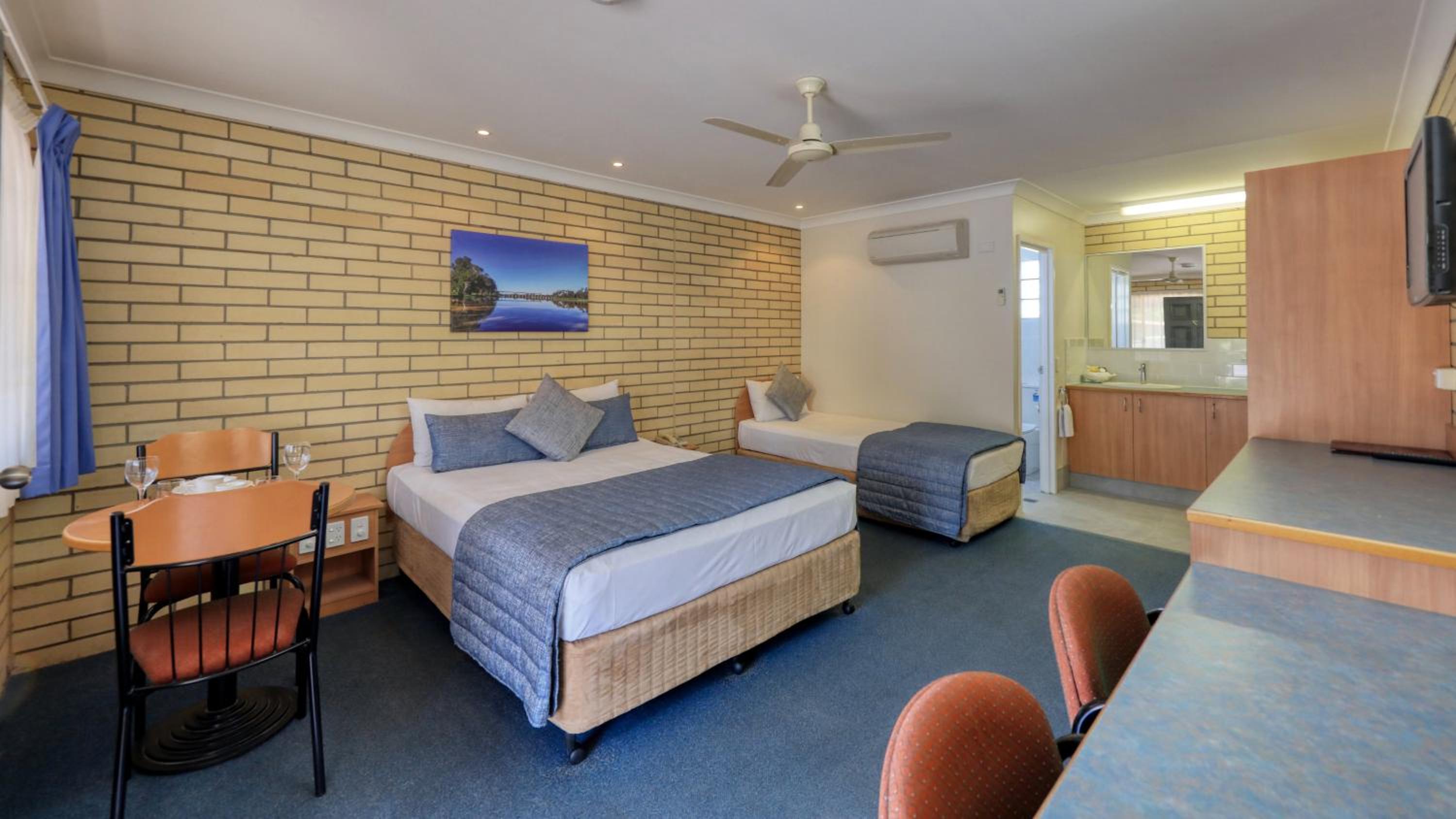 Riverland Motor Inn