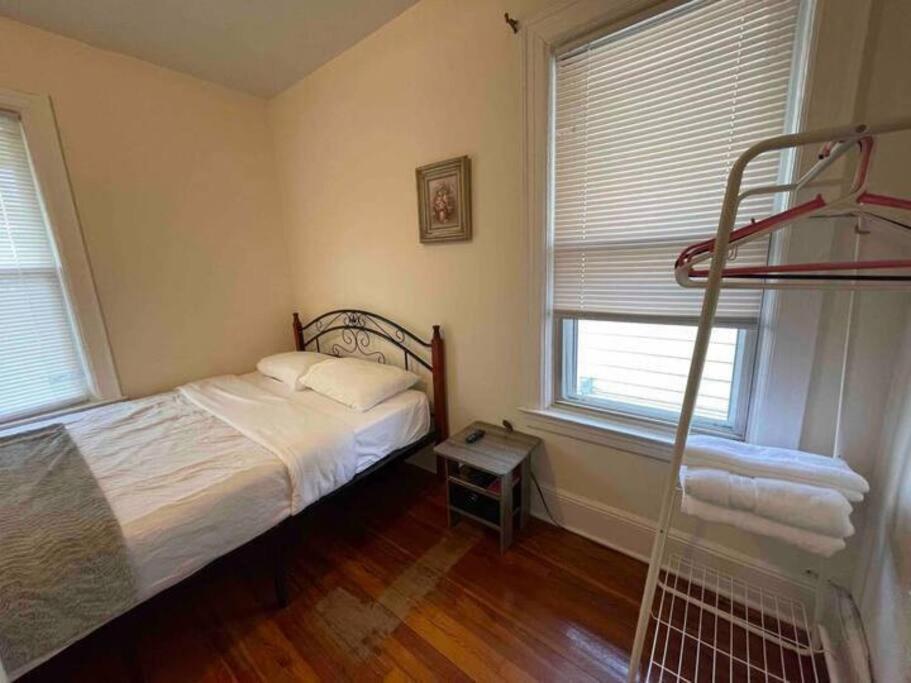 Entire Beautiful 2BR Private Apartment [R] view 4