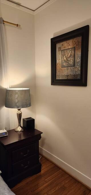 Secluded English Retreat by Rice, Medical Center & Museum District view 3