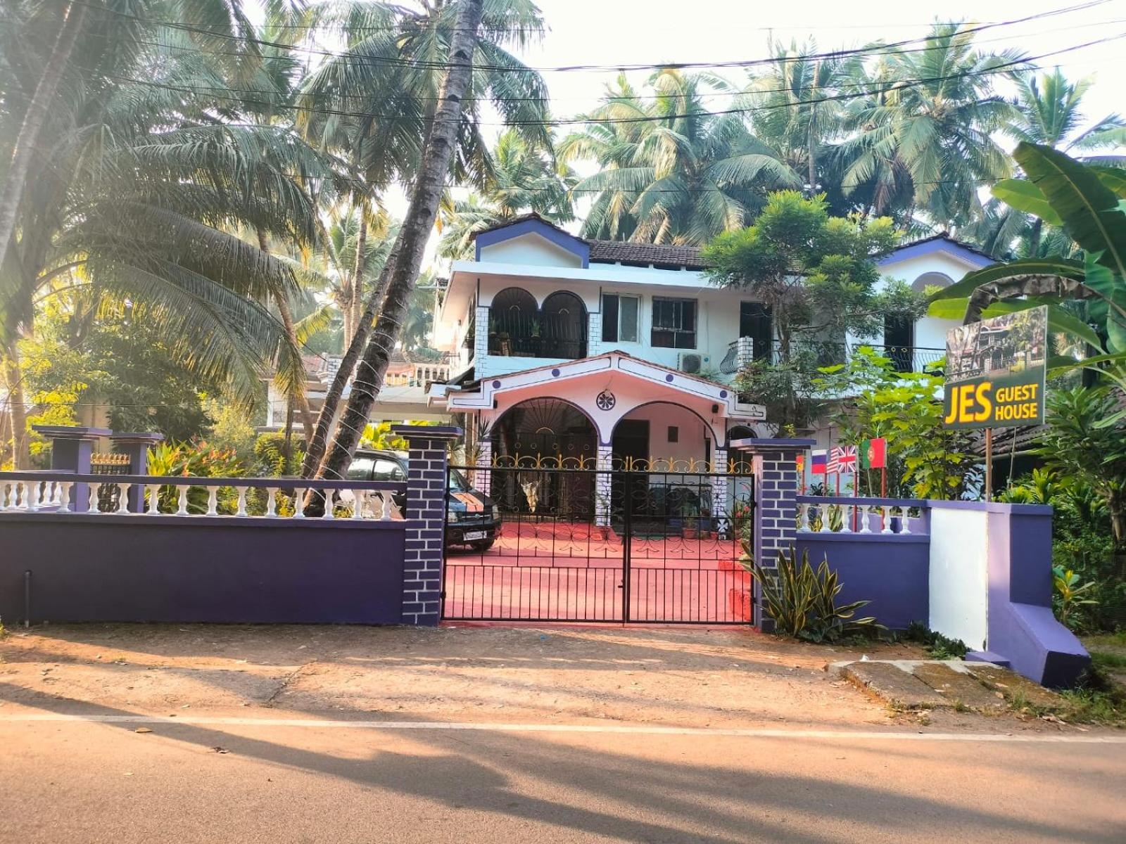 Jes Guest House
