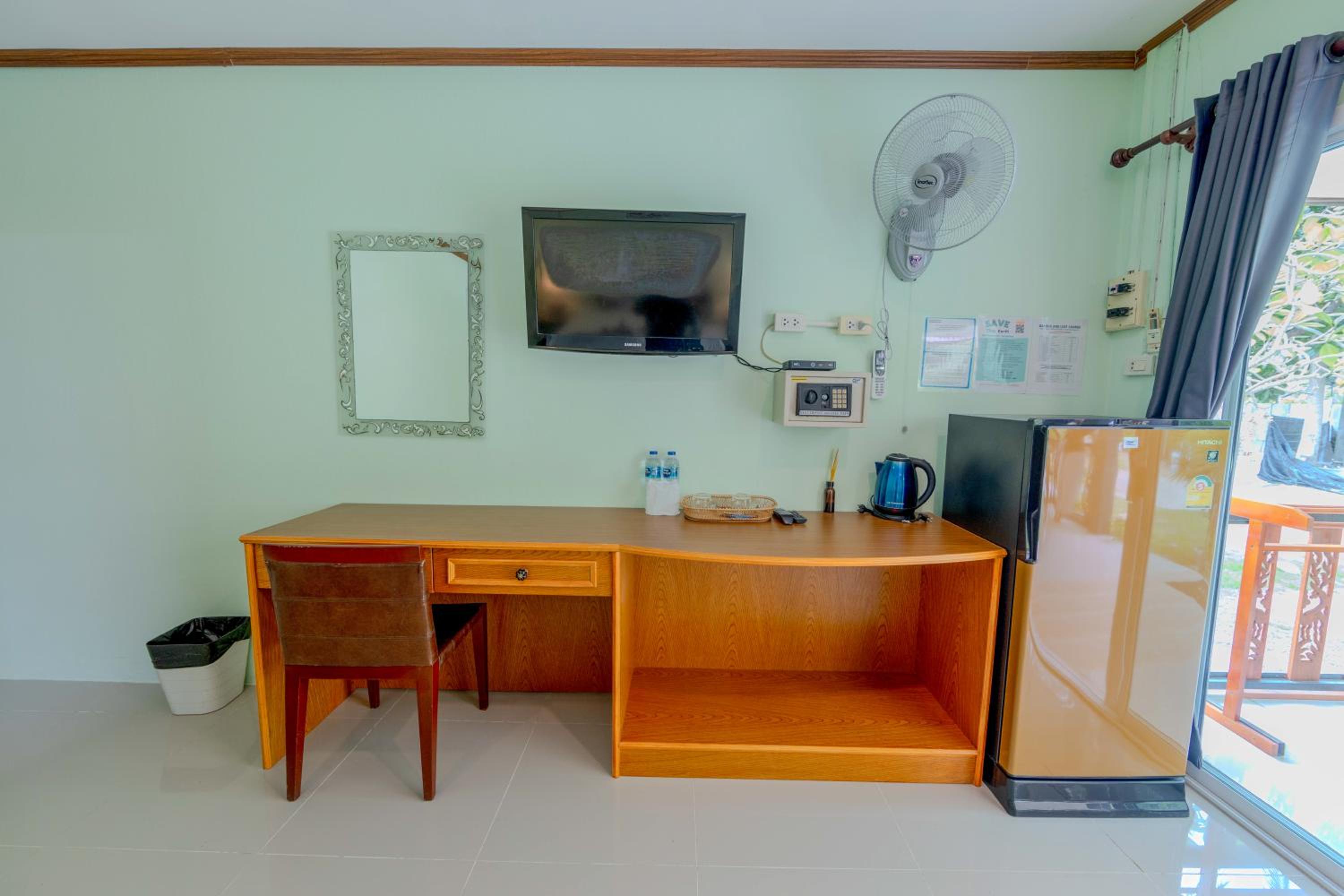 Dong Talay Lipe Beach Resort