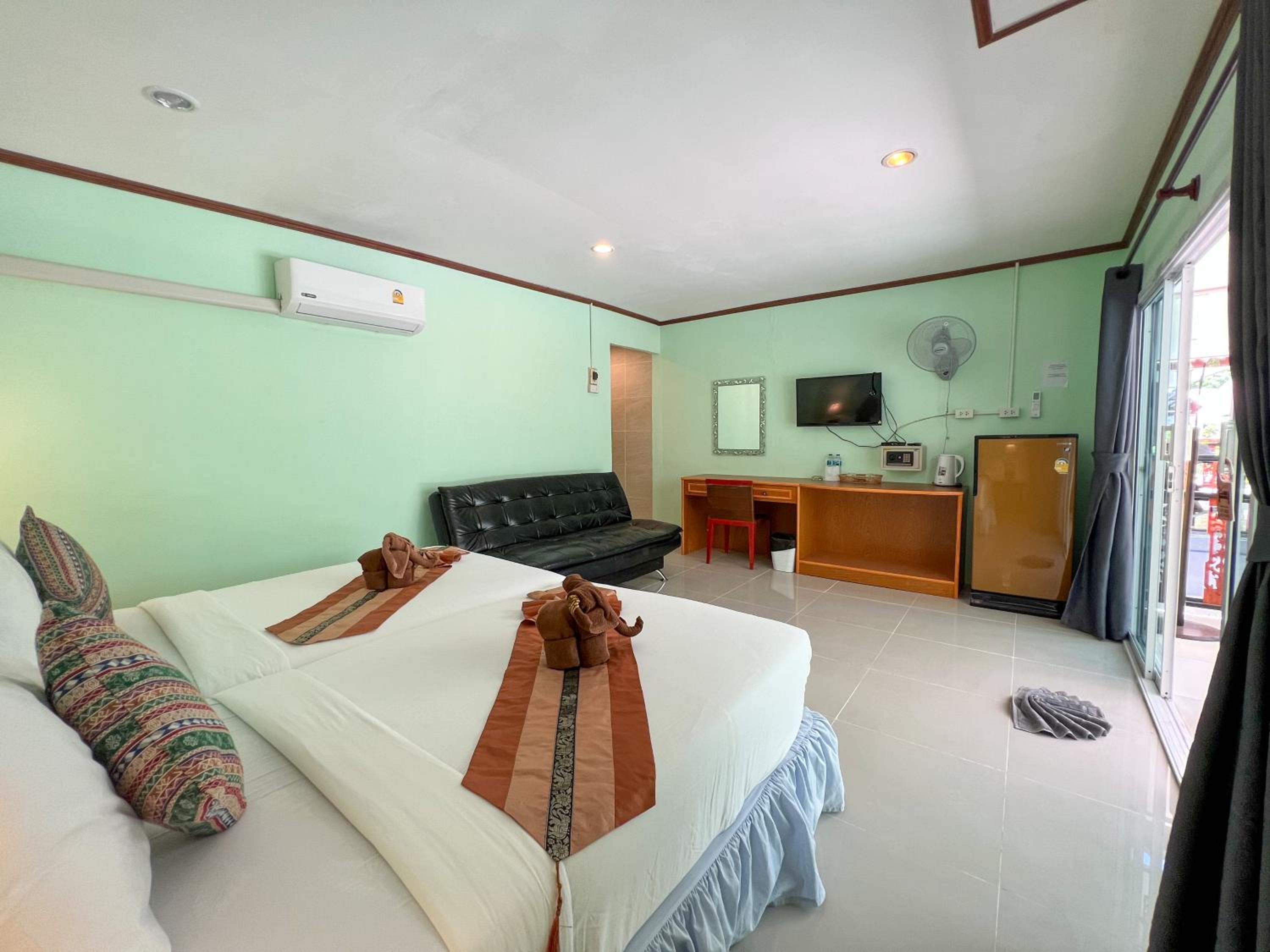Dong Talay Lipe Beach Resort