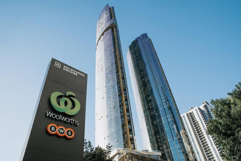 Luxury 3 Bed 2 Bath + car park at Melbourne Square