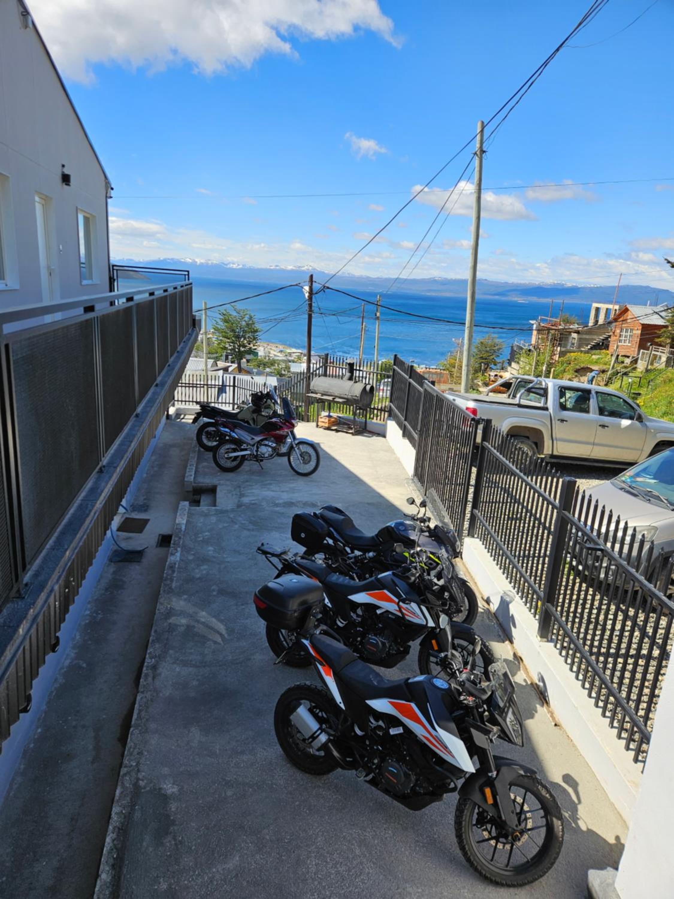 Dpto amplio con vista a la bahía