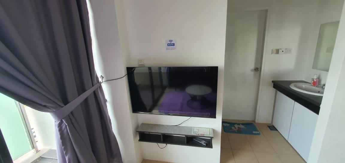 Bunny Homestay 407 Roxy Apartment Kuching photo 3