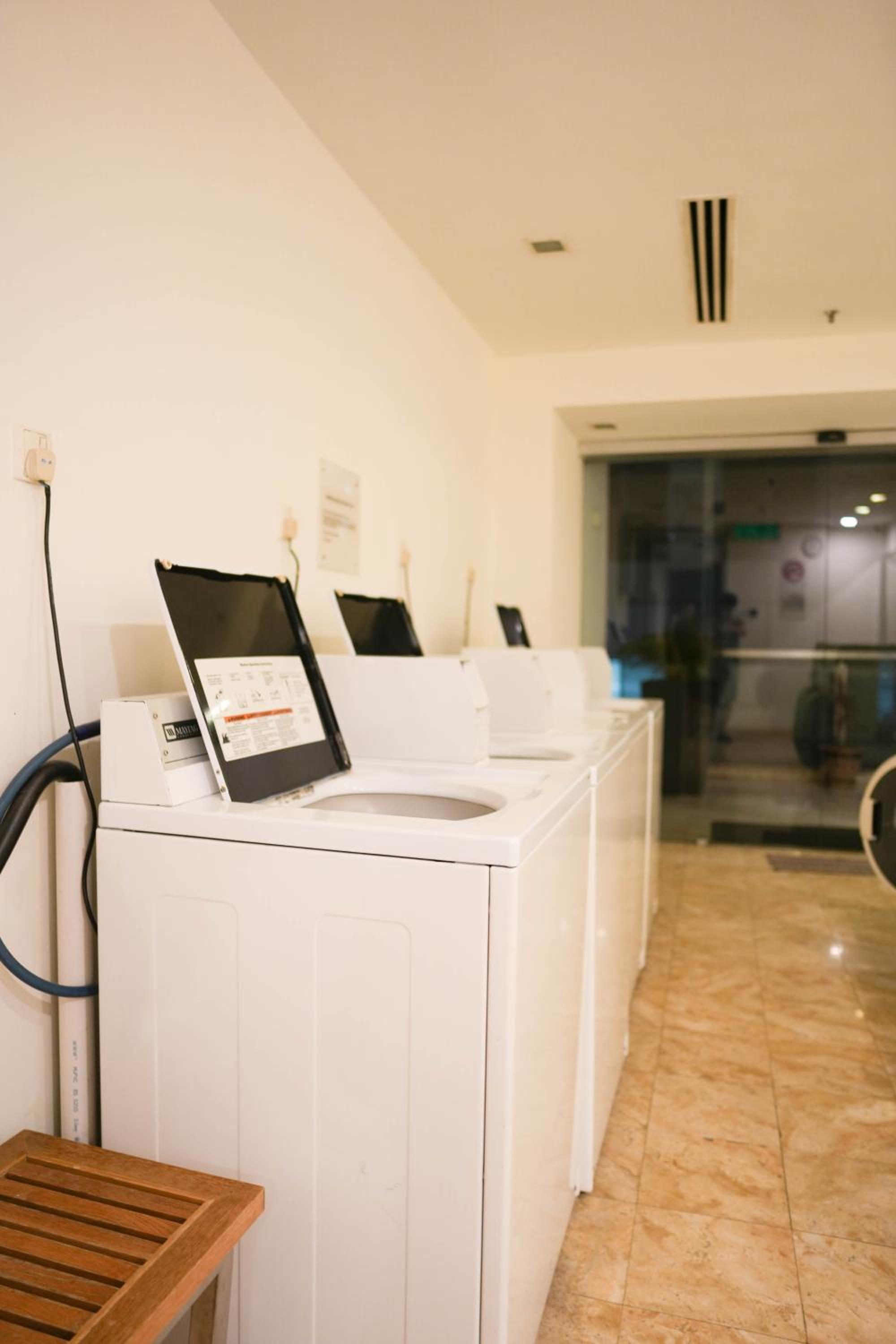 400m to KLCC Bukit Bintang Pavillion KLCC LRT walking distance Lot 163 Zenglo