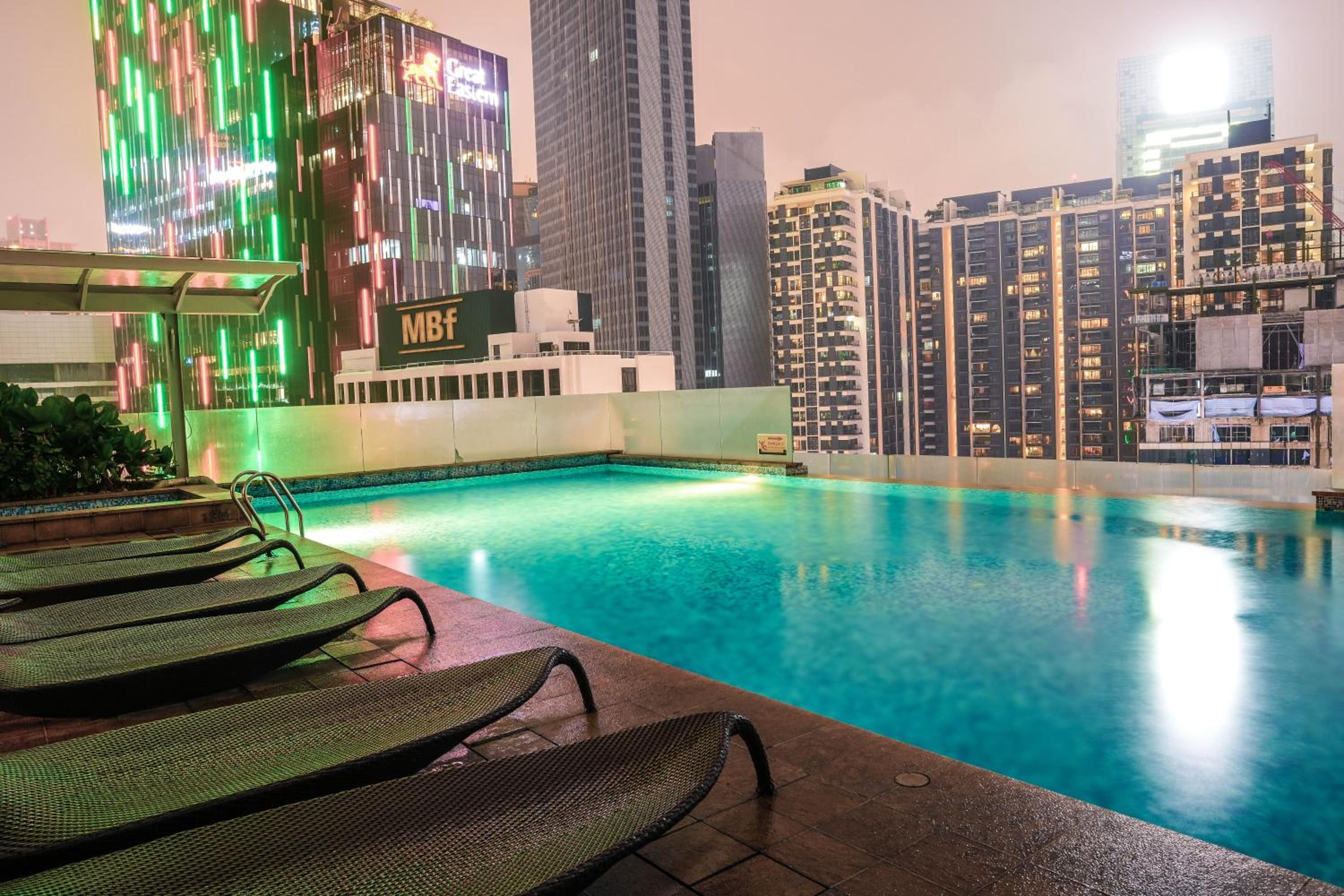 400m to KLCC Bukit Bintang Pavillion KLCC LRT walking distance Lot 163 Zenglo