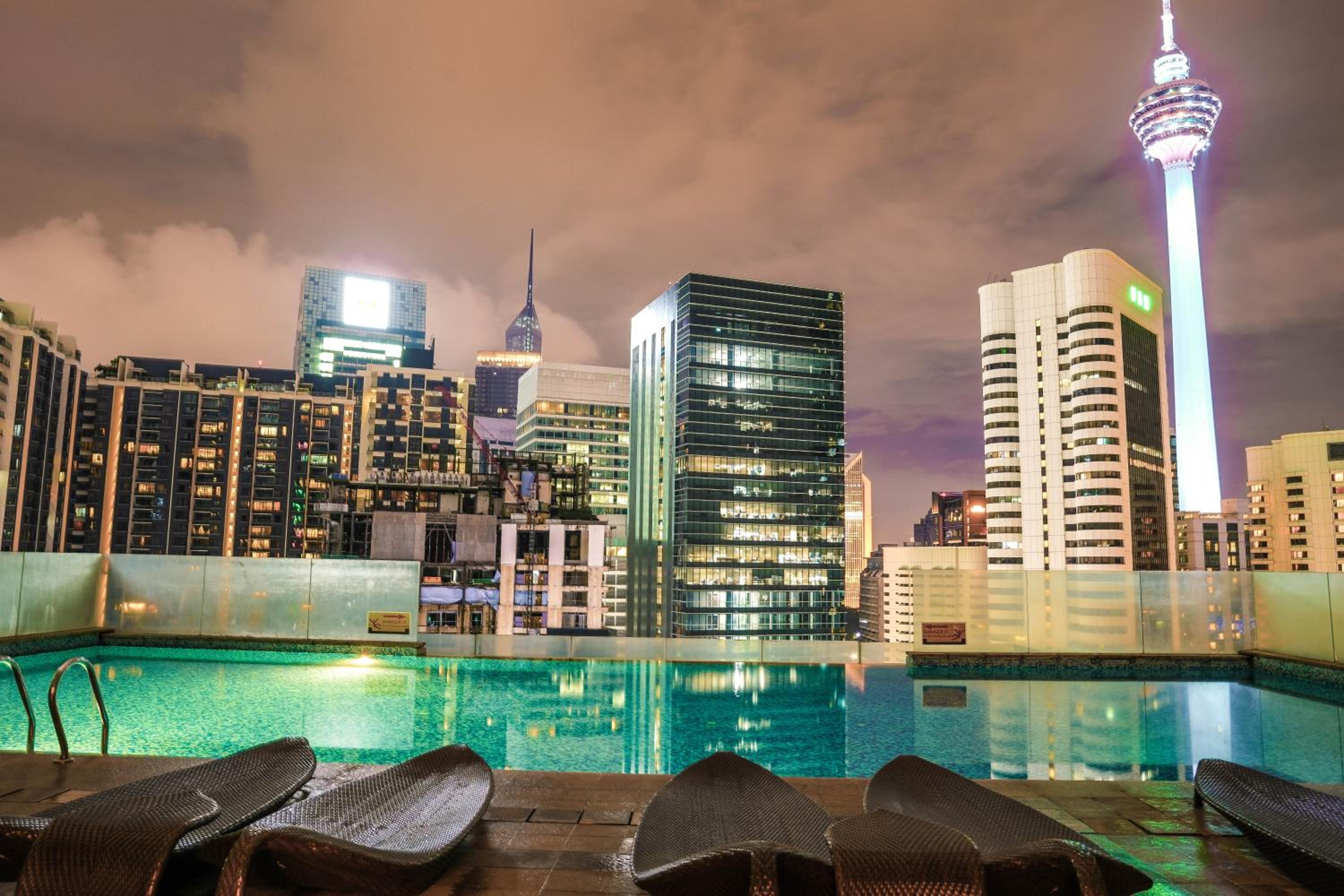 400m to KLCC Bukit Bintang Pavillion KLCC LRT walking distance Lot 163 Zenglo