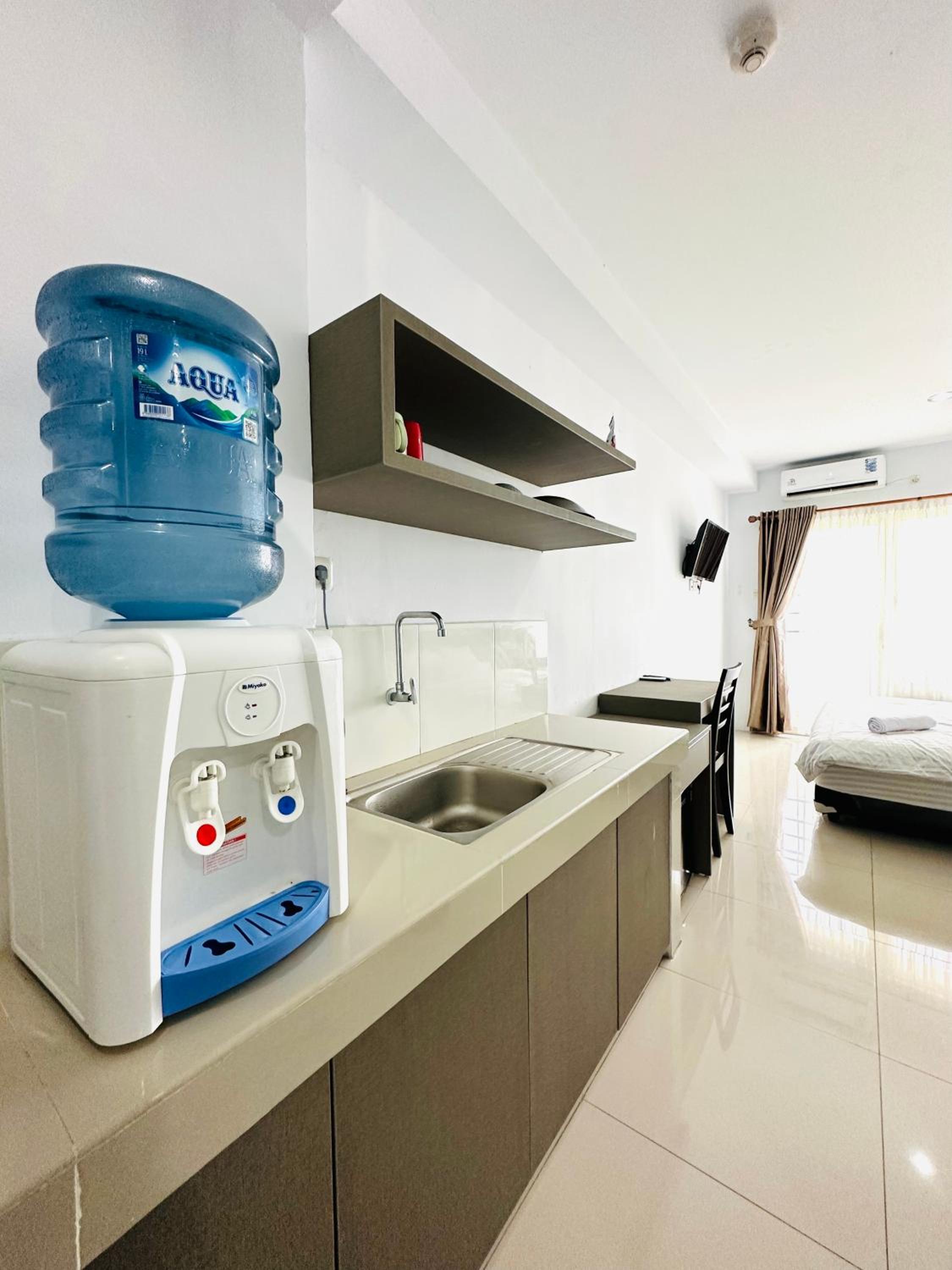 Super Deluxe Apartment with Skypool Medan view 2