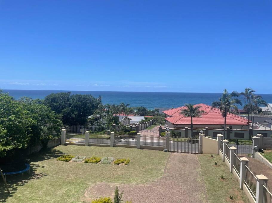 Charming house with sea views view 3