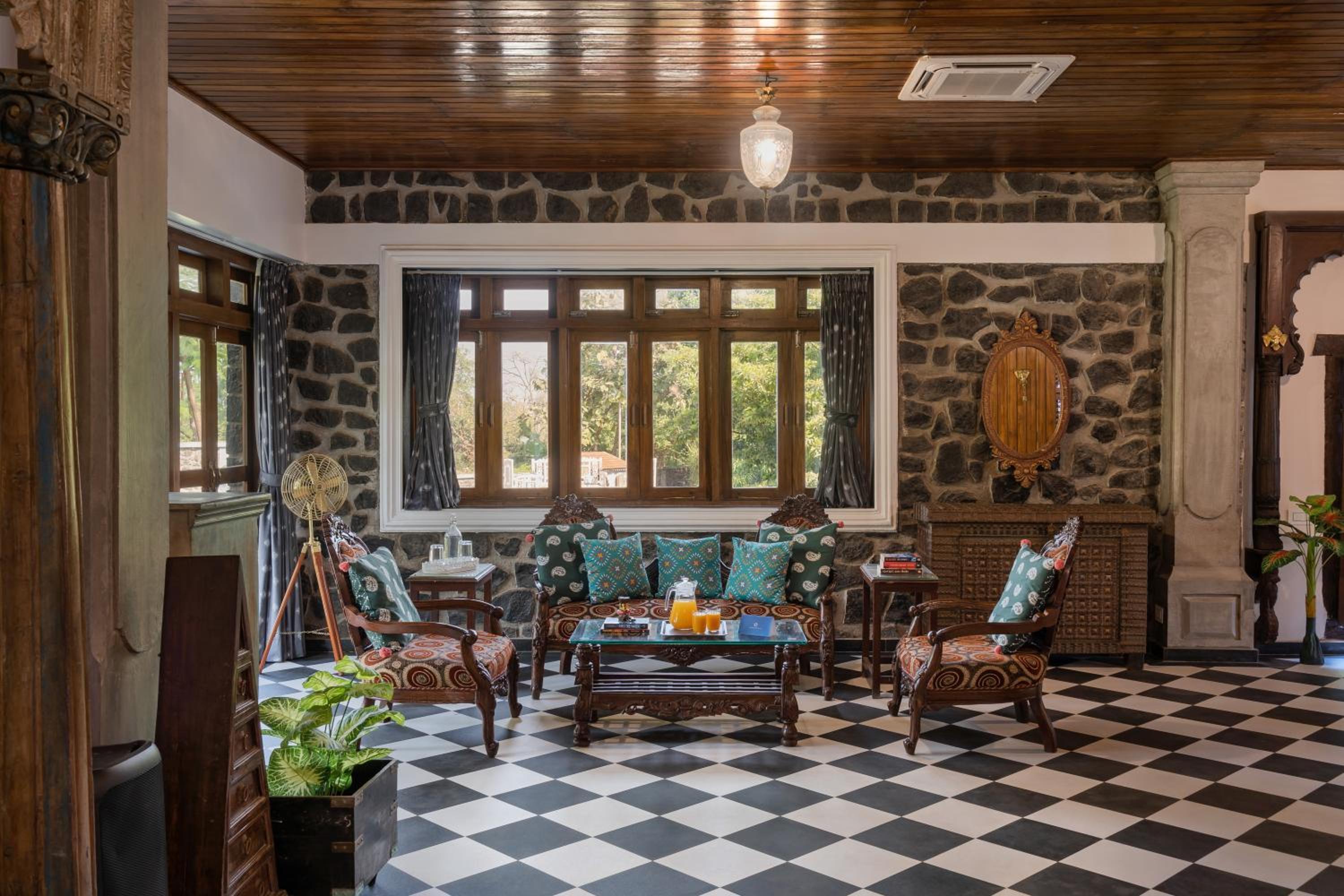 lounge