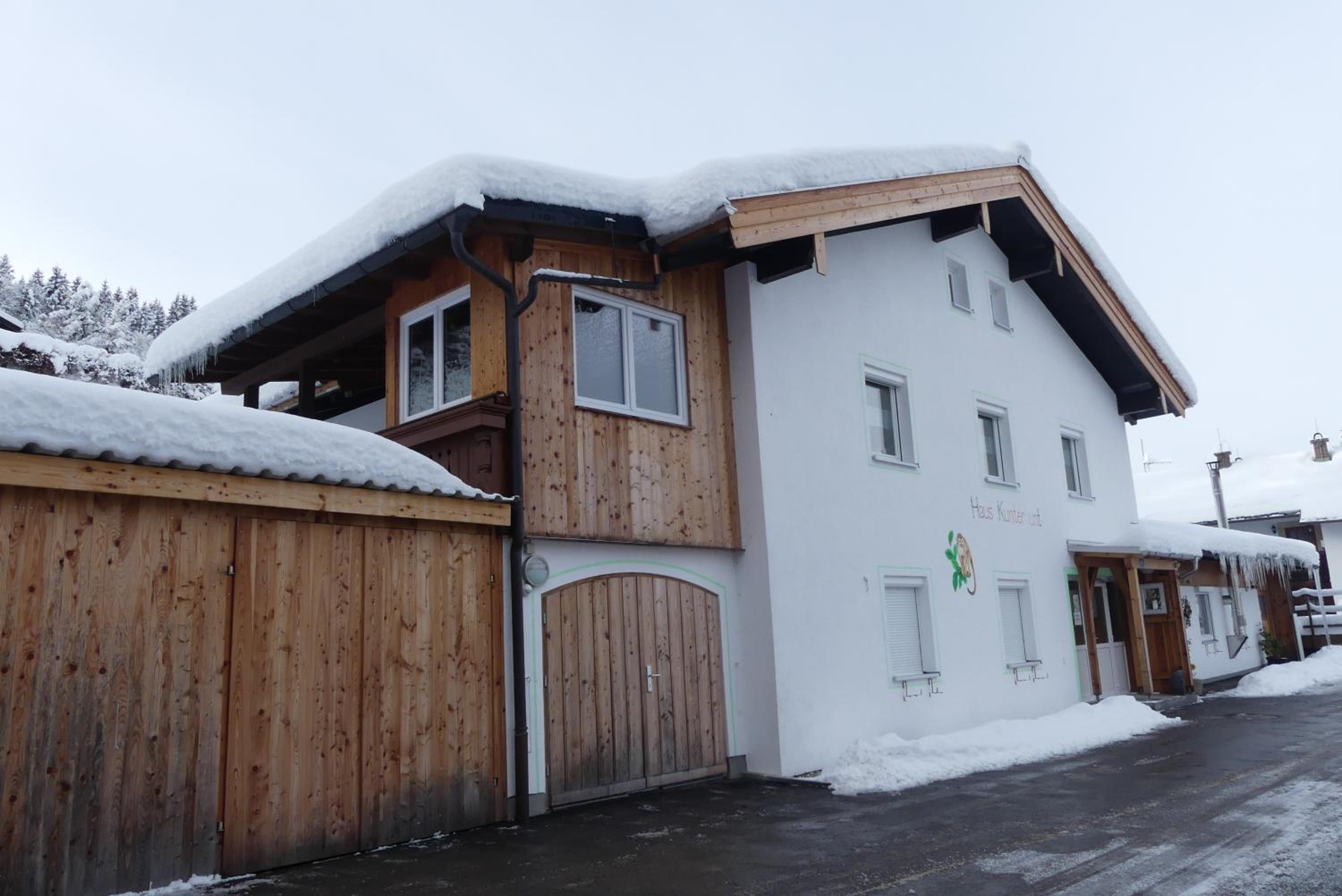 Ferienwohnungen Haus Kunterbunt