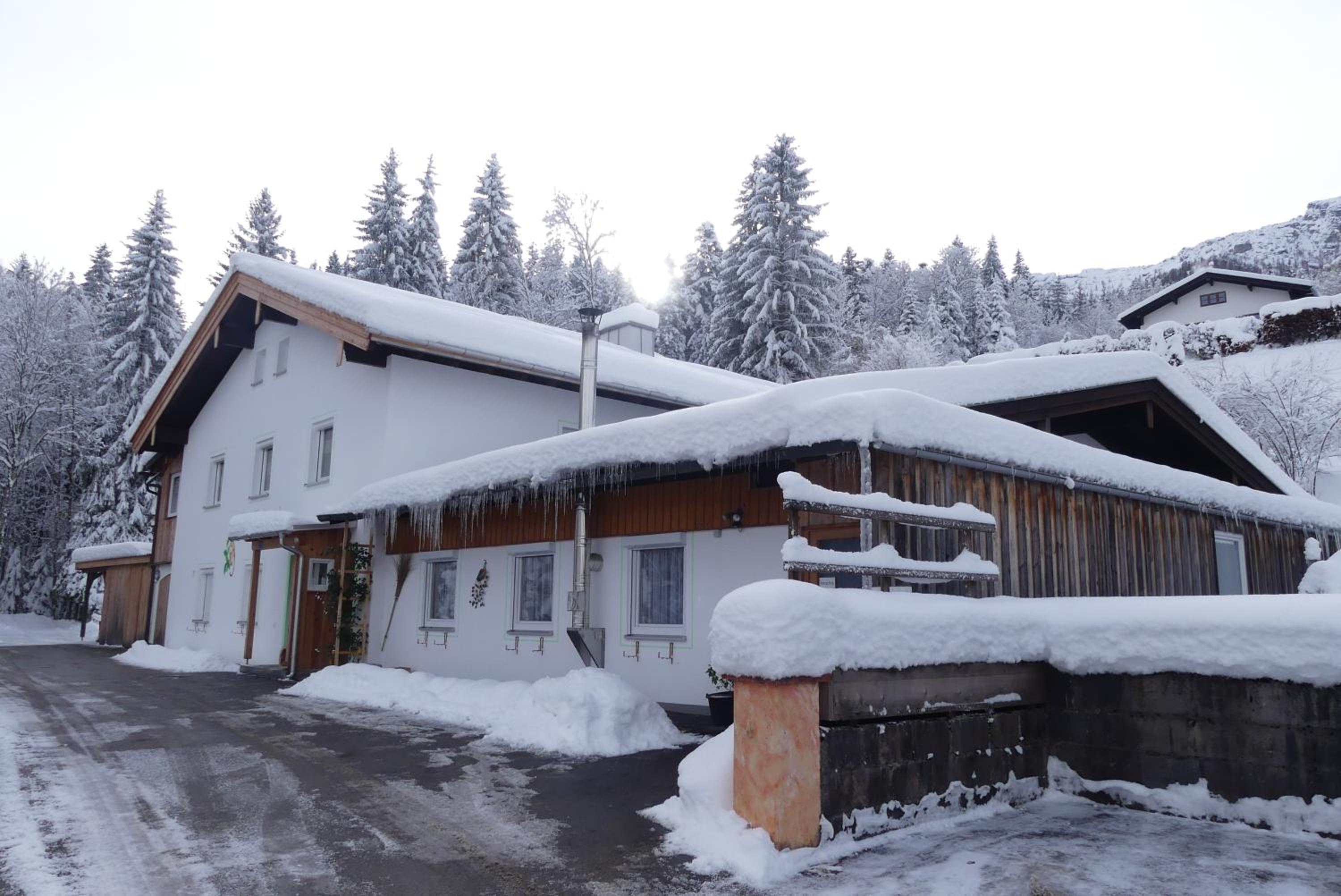 Ferienwohnungen Haus Kunterbunt