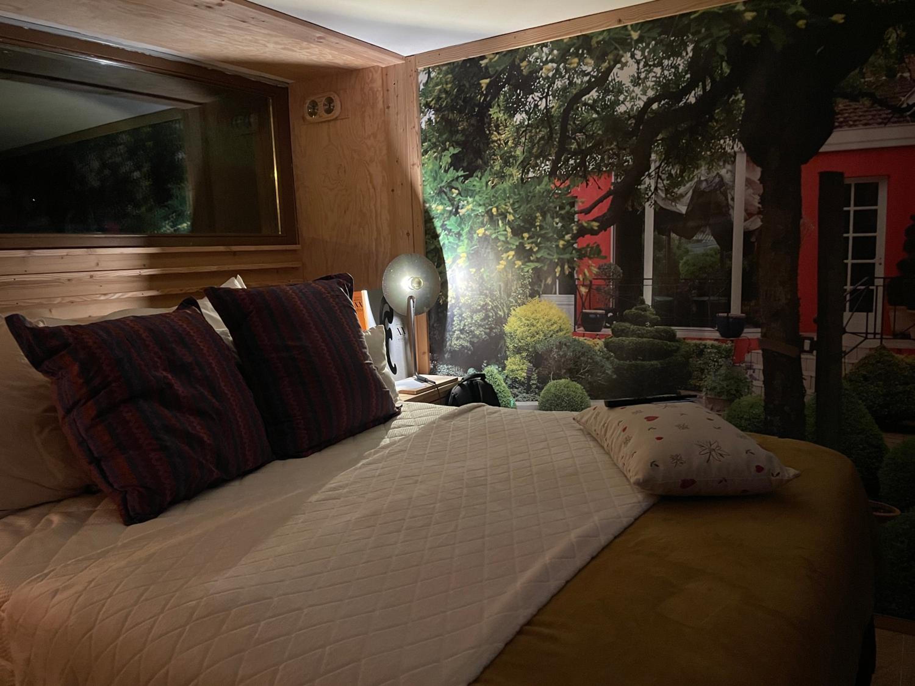 Mazot Agora Suite - Pop-Up Gallery Experience Suite
