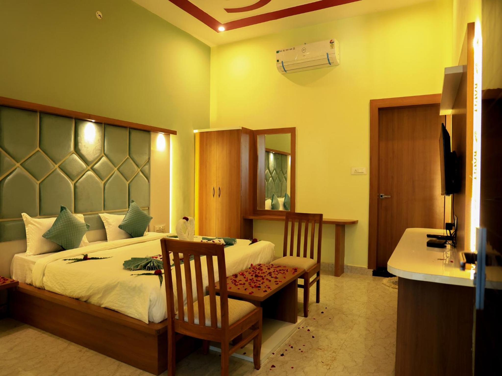 Savitri Valley Resort A Luxury Resort view 5