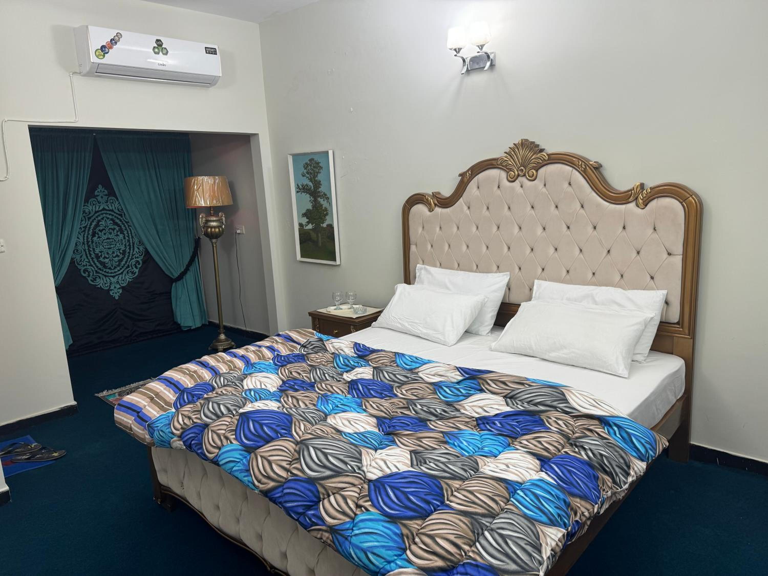 Home Feel Guest House