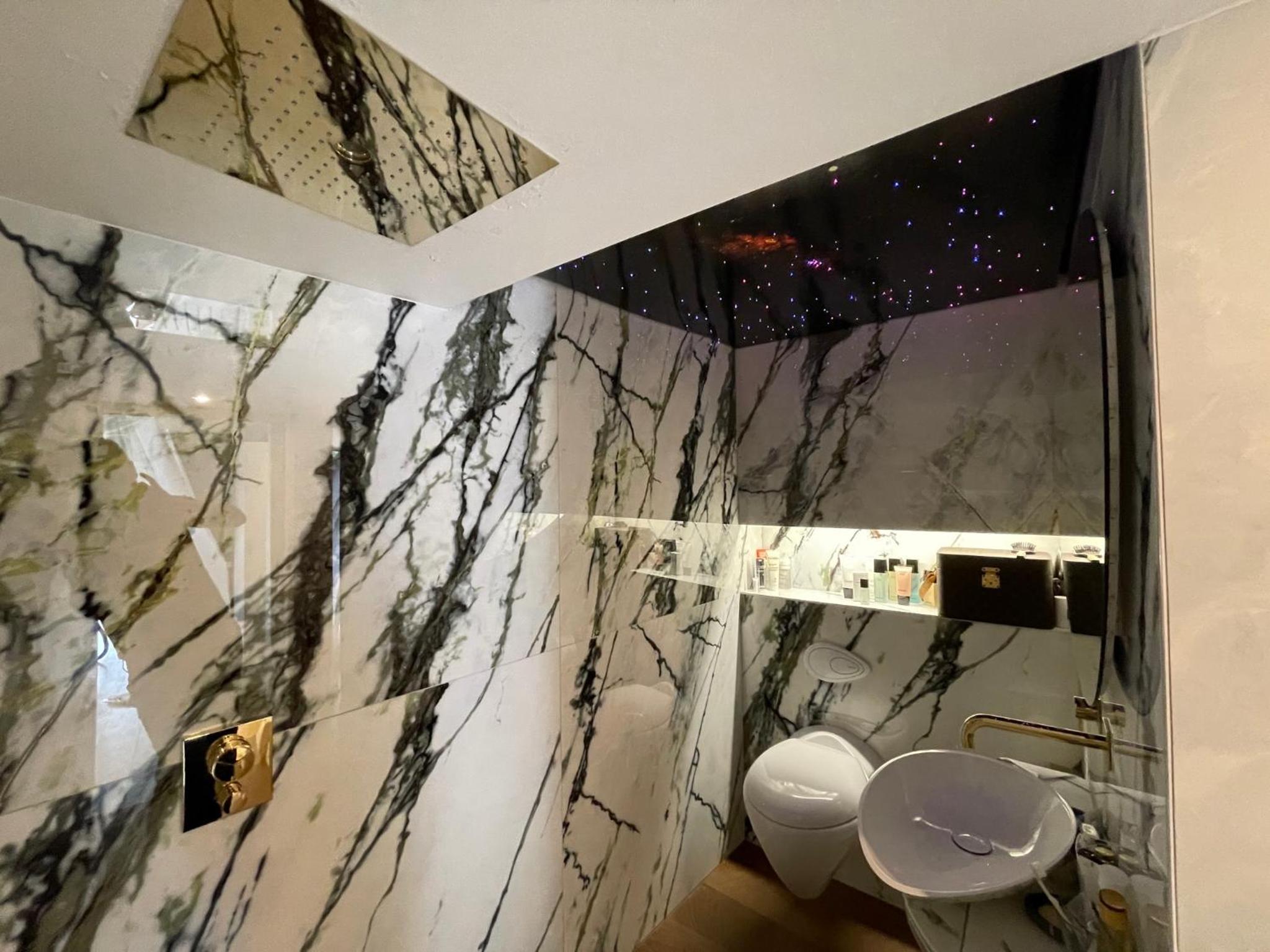 Mazot Agora Suite - Pop-Up Gallery Experience Suite