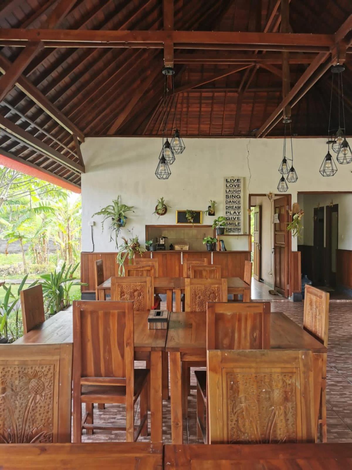 Maharatu Bungalows & Bar Lembongan