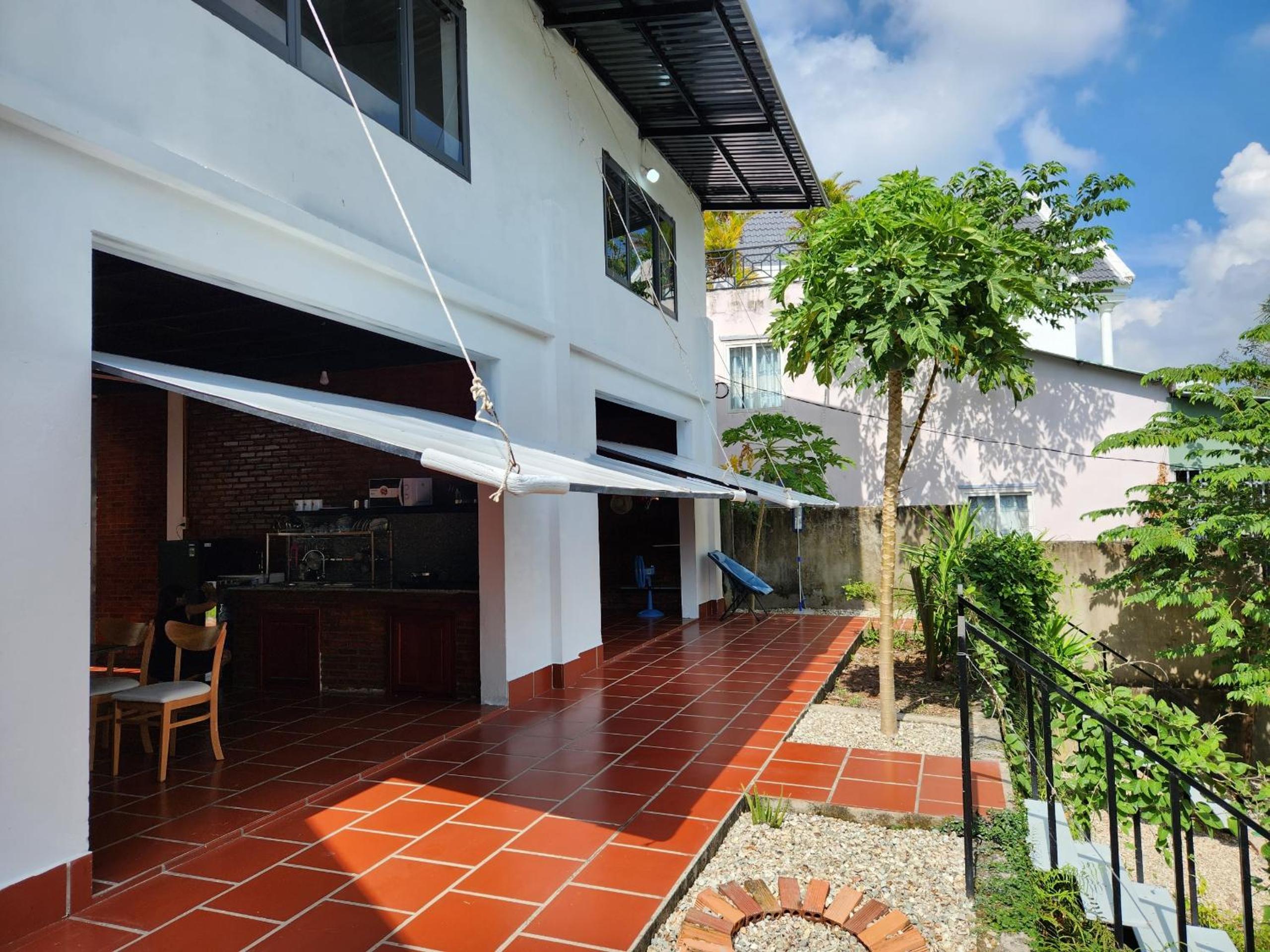 Mi Amor Vacation Home - A Private Big House with 2 separate Bedrooms, Central Location, Fully Furnished, Only 5 Minutes To The Beach view 4