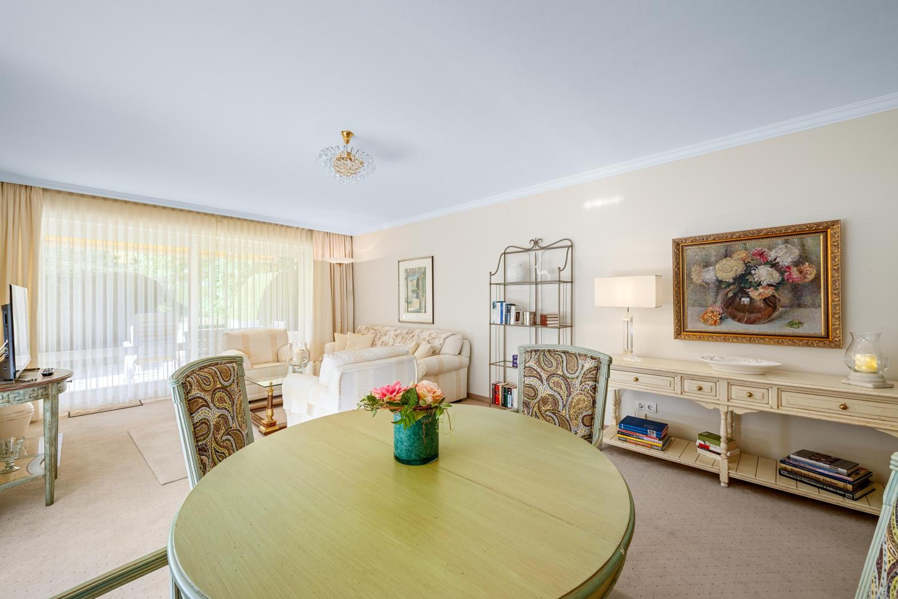 Alpine Garden Suite