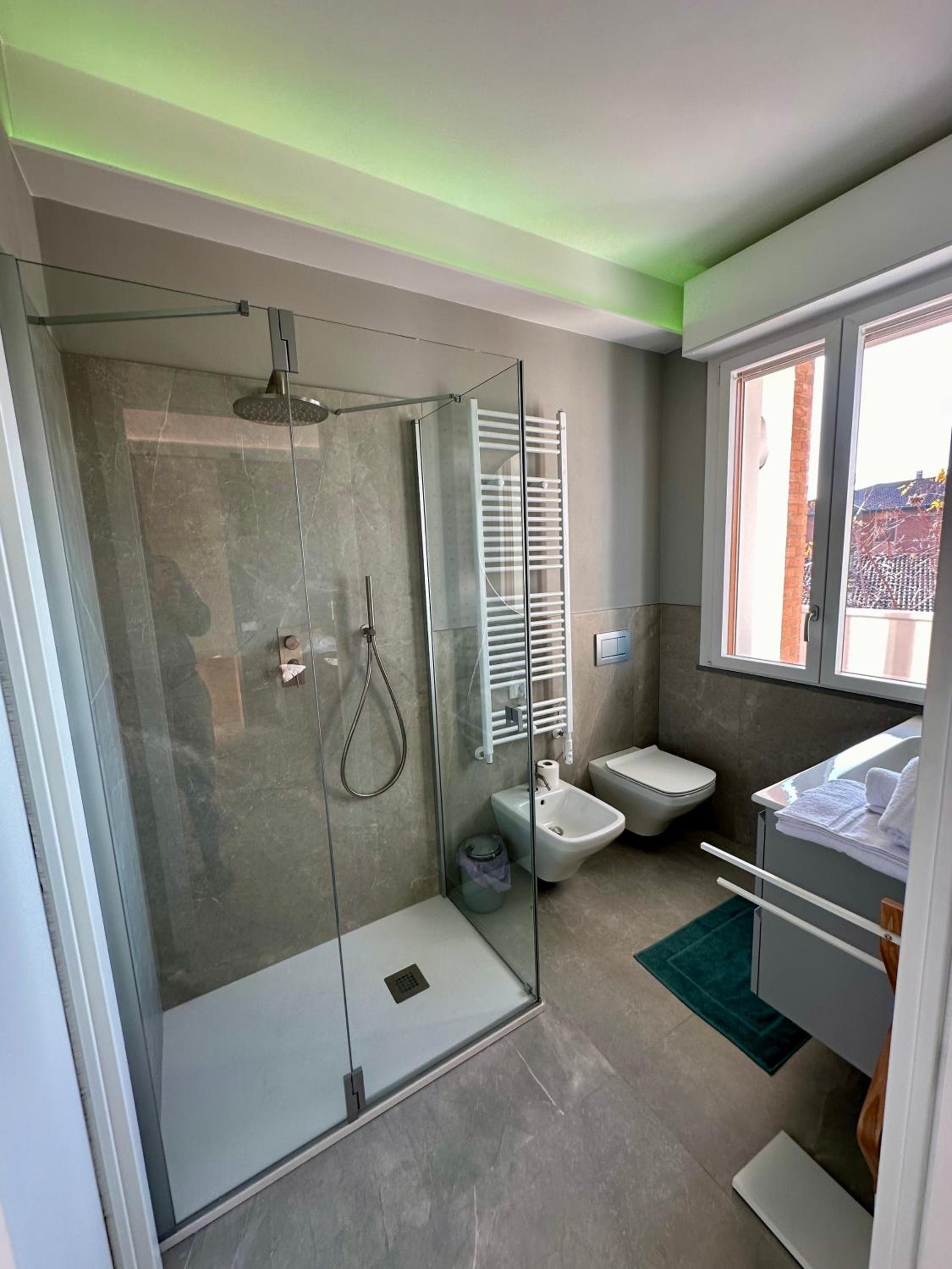 OliVia Rooms Sauna & Gym photo 4
