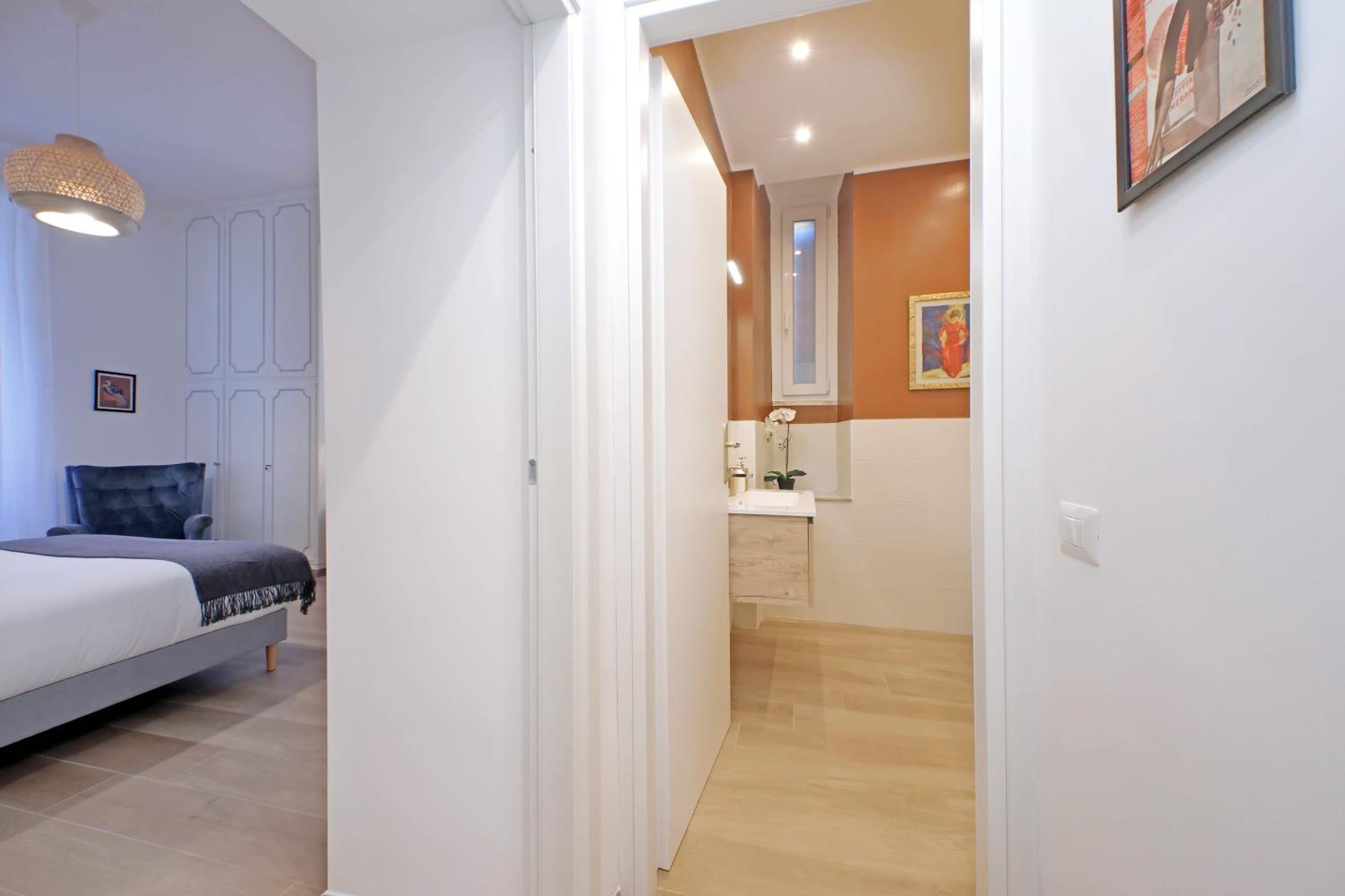 YCH-Brand new Vatican flat with terrace